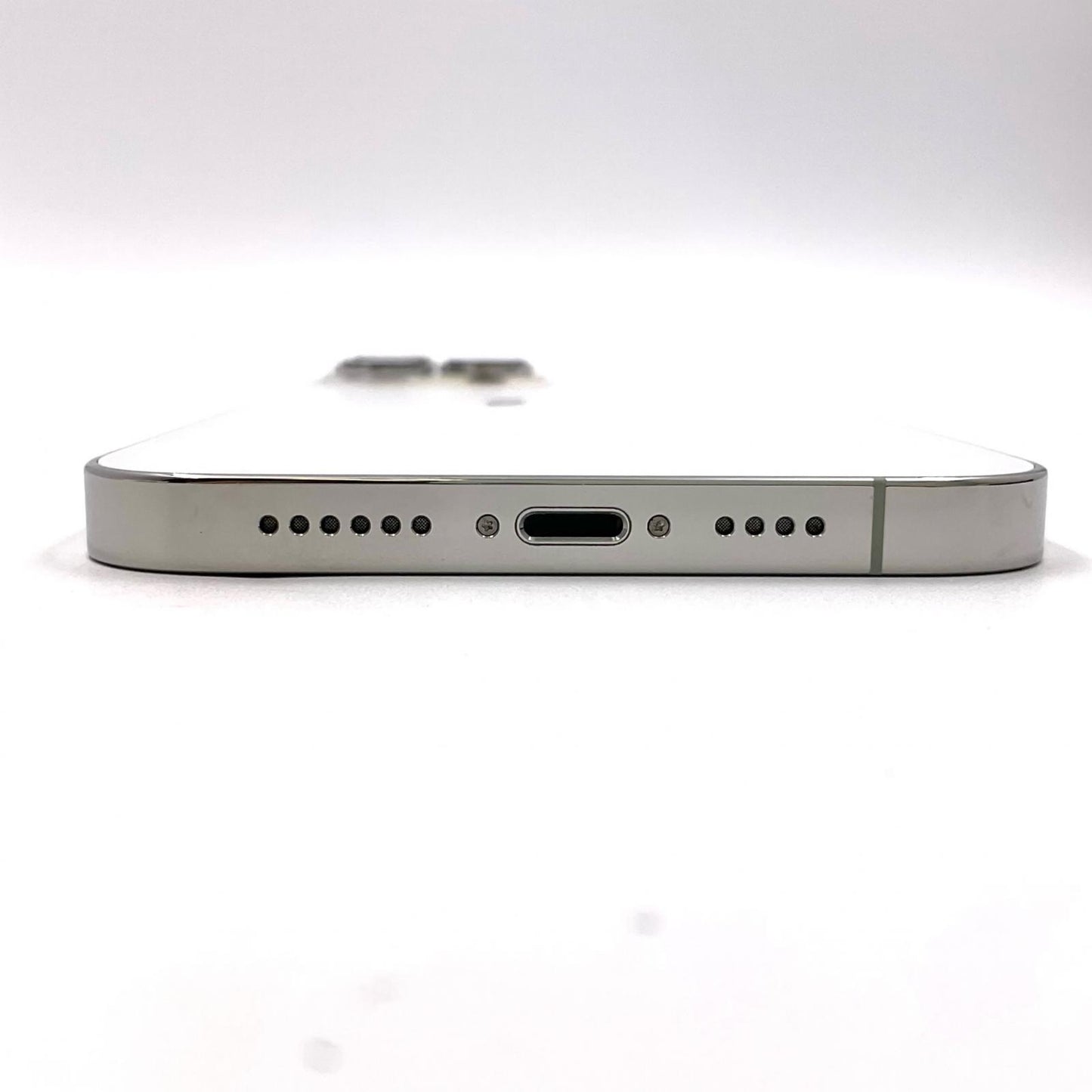 【全額返金保証】【最速発送】Apple iPhone iPhone 13 Pro Max 256GB シルバー Softbank 動作確認済 84%