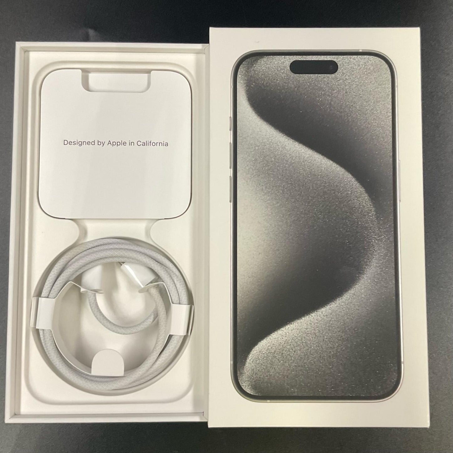 【全額返金保証】【最速発送】Apple iPhone iPhone 15 Pro 256GB ホワイトチタニウム SIMフリー 白ロム 動作確認済 89%
