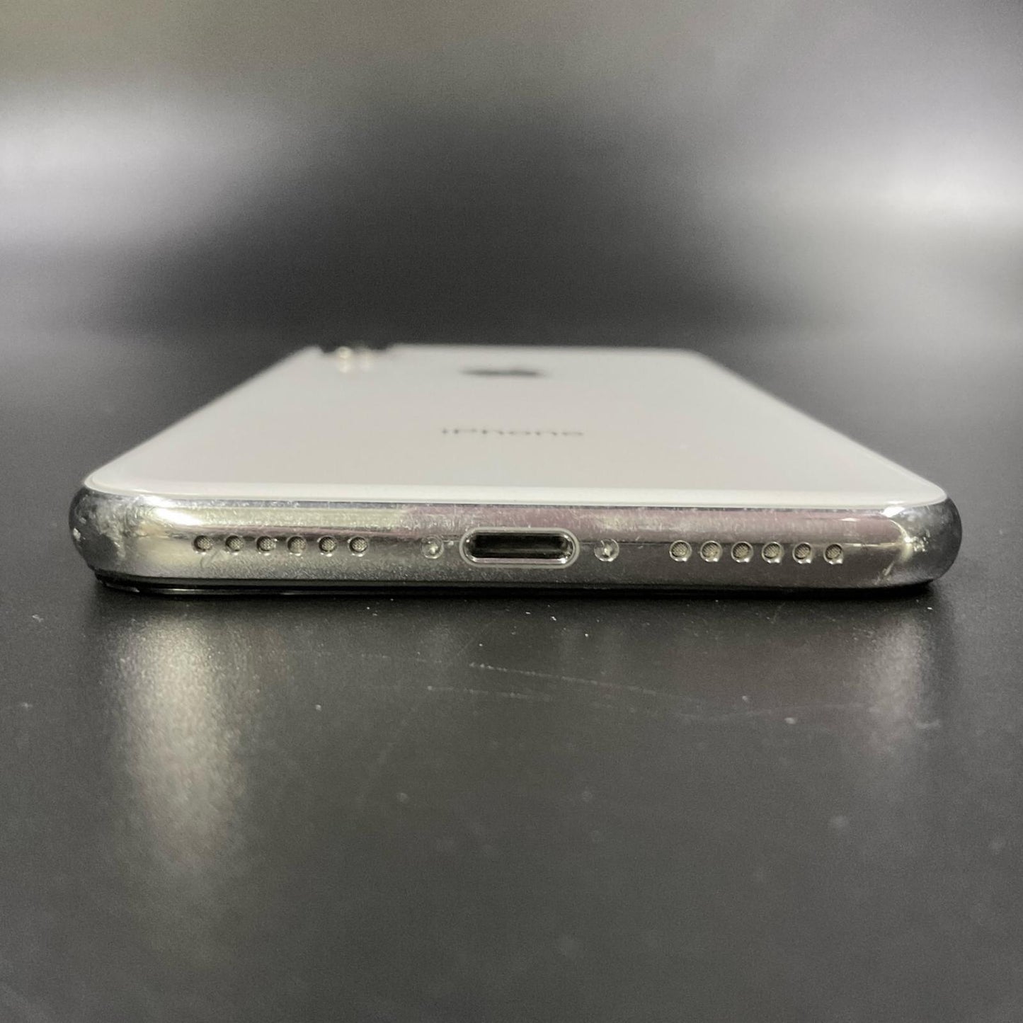 【最速発送】Apple iPhone iPhone X 256GB シルバー au 白ロム【難有】 85%