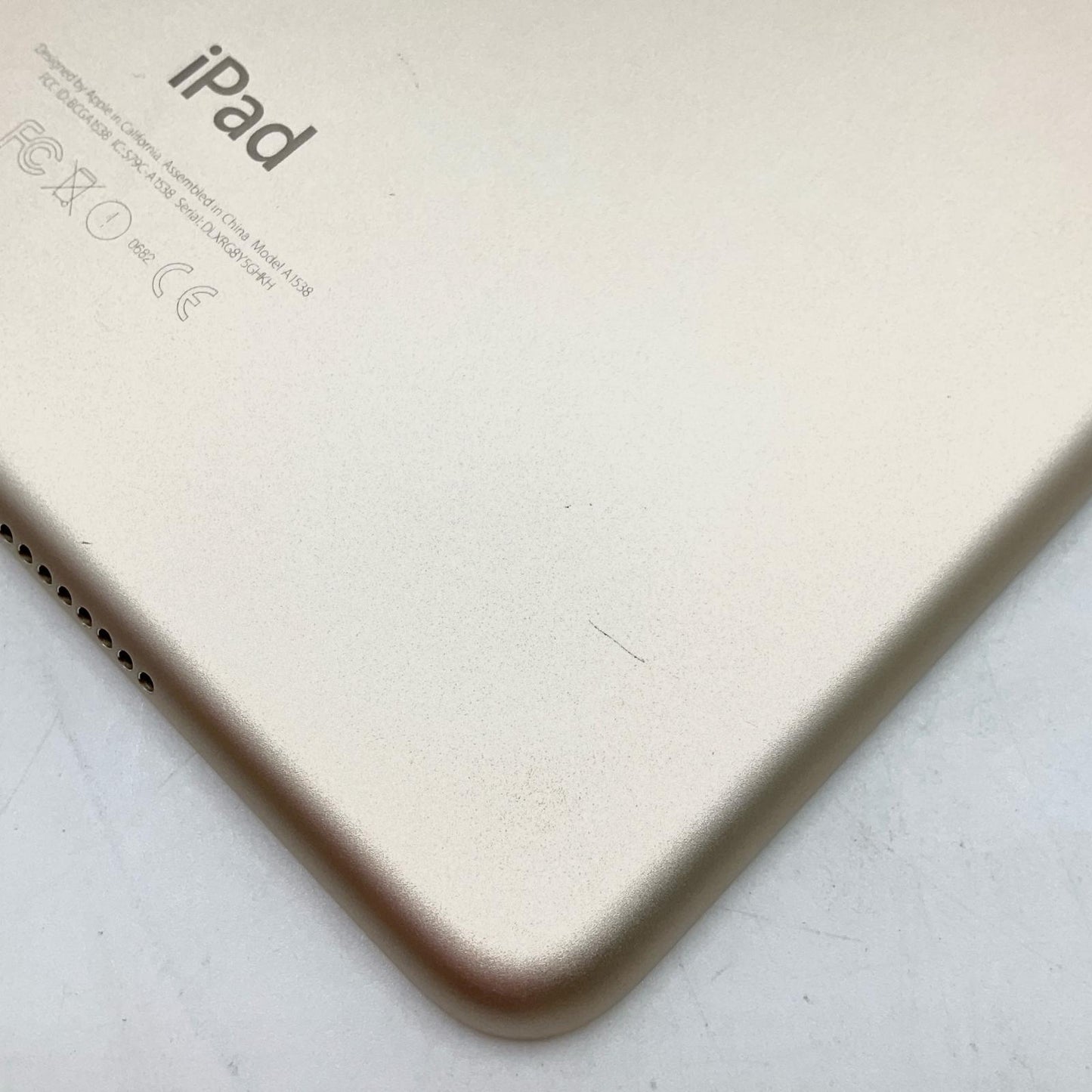 【全額返金保証】【最速発送】Apple iPad mini 7.9インチ 第4世代 64GB ゴールド Wi-Fi 動作確認済