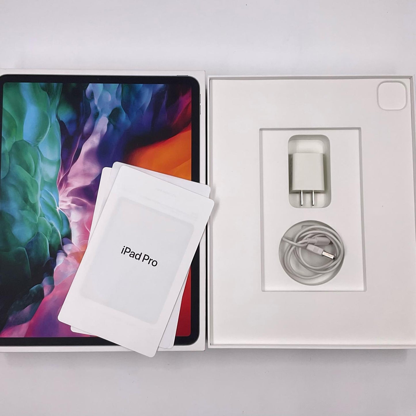 【全額返金保証】【最速発送】Apple iPad Pro 12.9インチ 第4世代 128GB スペースグレイ WiFi+Cellular docomo 白ロム 動作確認済
