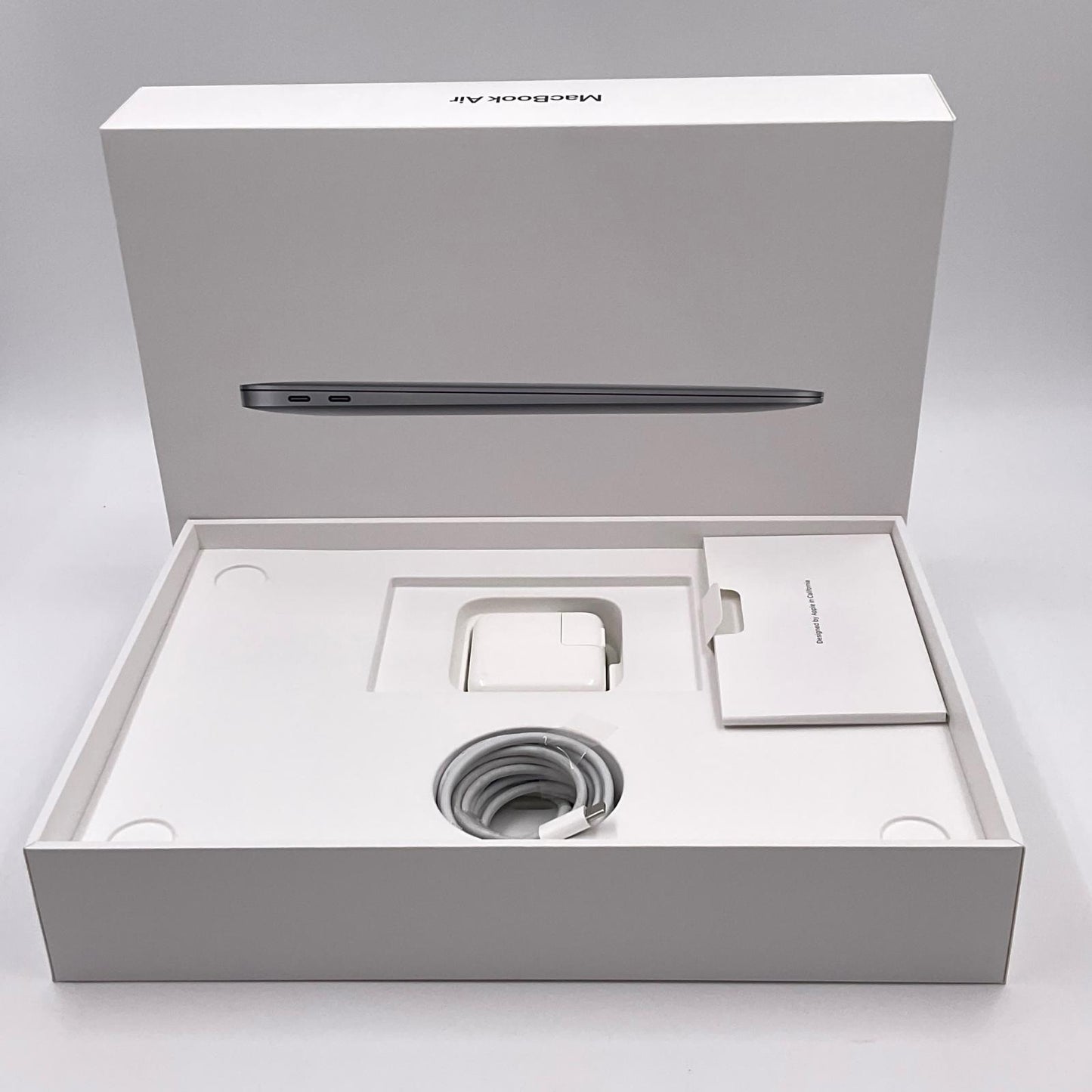 【全額返金保証】【最速発送】Apple MacBook Air 13.3インチ 2020 1.1GHz クアッドコア Intel Core i5 8GB SSD 256GB スペースグレイ 動作確認済