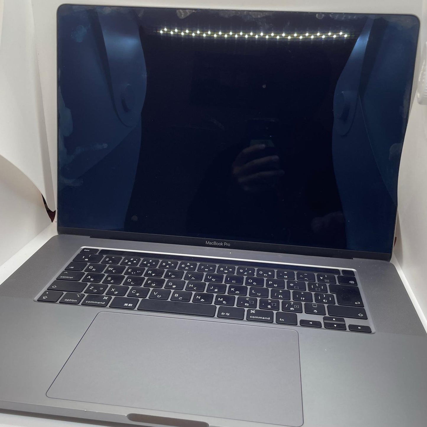 【全額返金保証】【最速発送】Apple MacBook Pro 16インチ 2019 2.6 GHz 6コア Intel Core i7 16GB SSD 512GB シルバー 74.9% 動作確認済