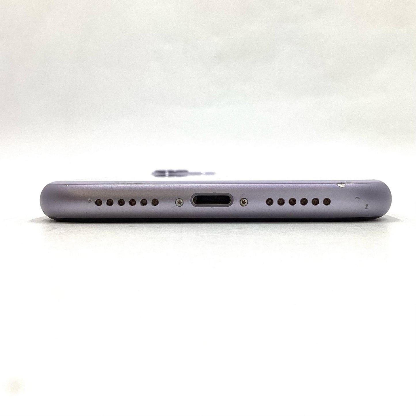 【全額返金保証】【最速発送】Apple iPhone iPhone 11 64GB パープル au SIMフリー 白ロム 動作確認済 76%