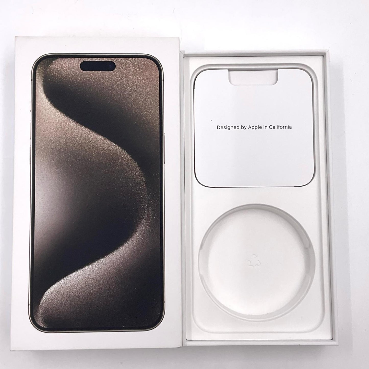 【全額返金保証】【最速発送】Apple iPhone iPhone 15 Pro Max 256GB ナチュラルチタニウム docomo SIMフリー 超美品 動作確認済 91%