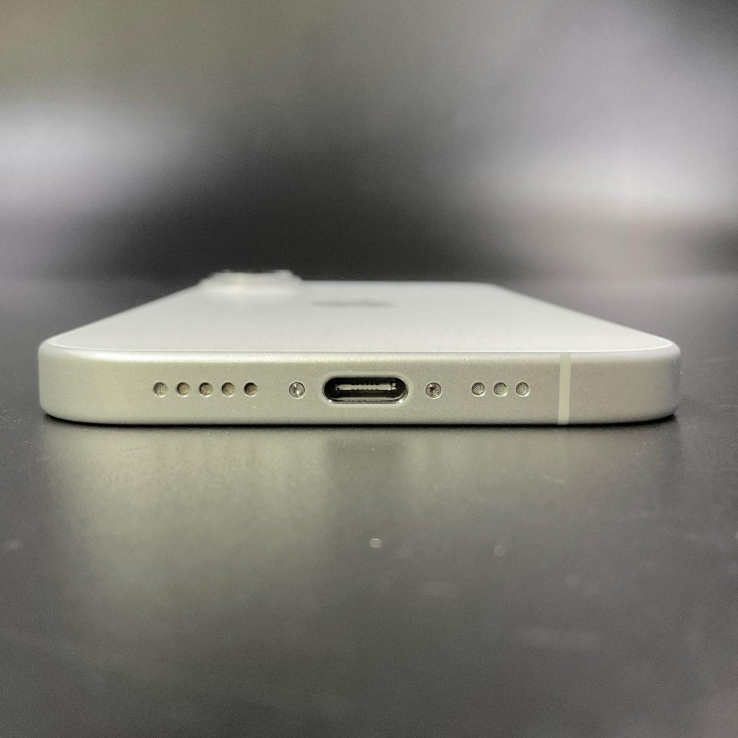 【全額返金保証】【最速発送】Apple iPhone iPhone 16 256GB ホワイト Softbank SIMフリー 動作確認済 93%