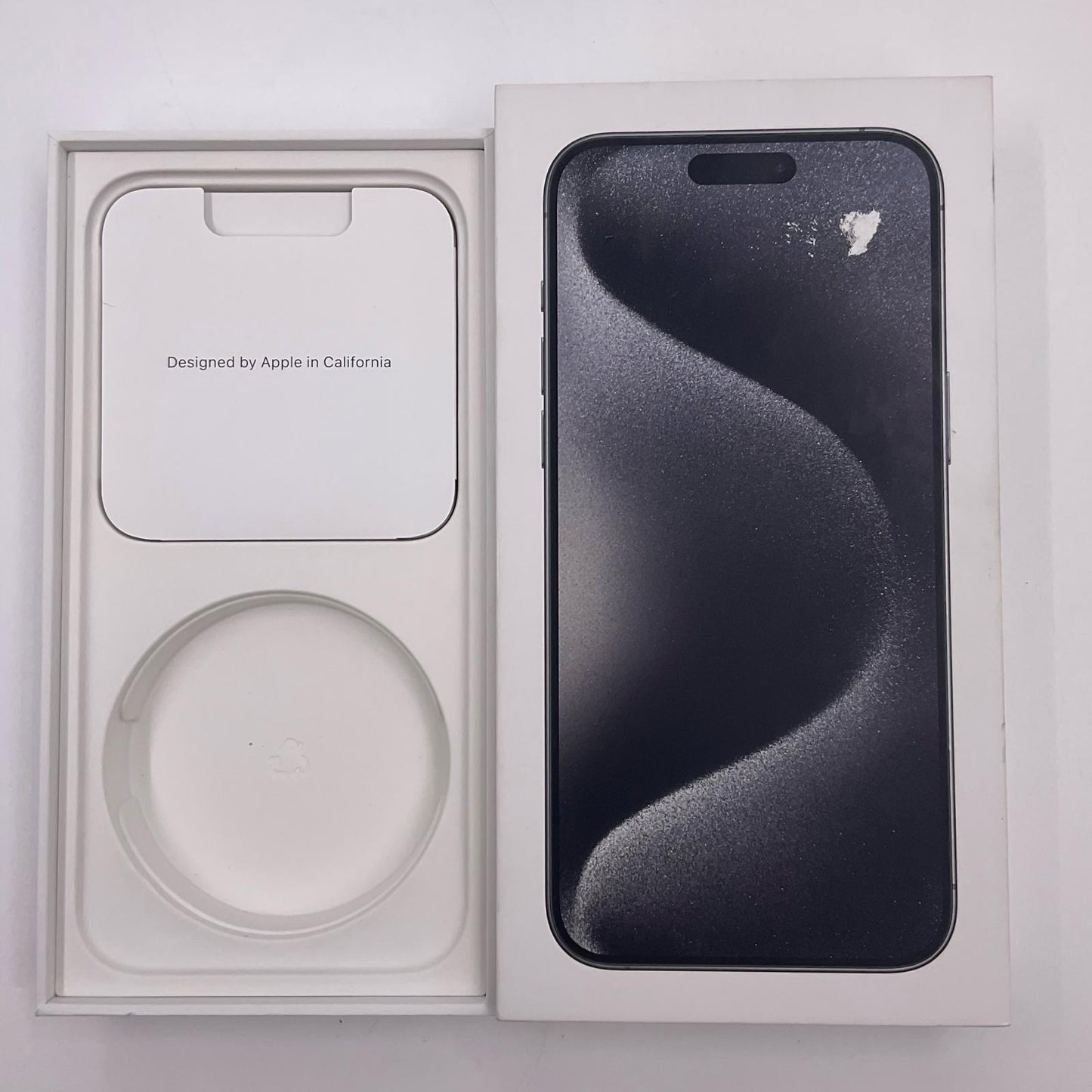 【全額返金保証】【最速発送】Apple iPhone iPhone 15 Pro Max 256GB ブラックチタニウム Softbank SIMフリー 動作確認済 87%
