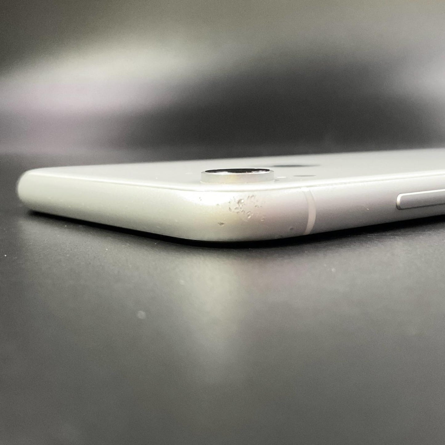 【全額返金保証】【最速発送】Apple iPhone iPhone XR 128GB ホワイト SIMフリー 白ロム 動作確認済 79%