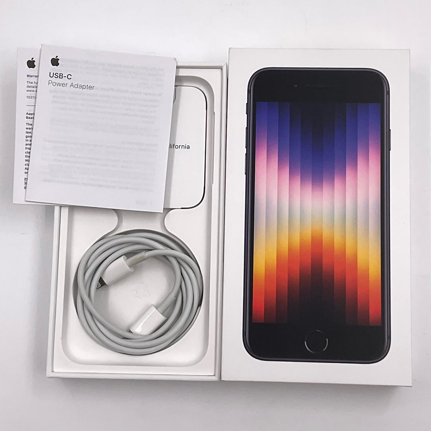 【全額返金保証】【最速発送】Apple iPhone iPhone SE(第3世代) 64GB ミッドナイト docomo SIMフリー 白ロム 動作確認済 87%