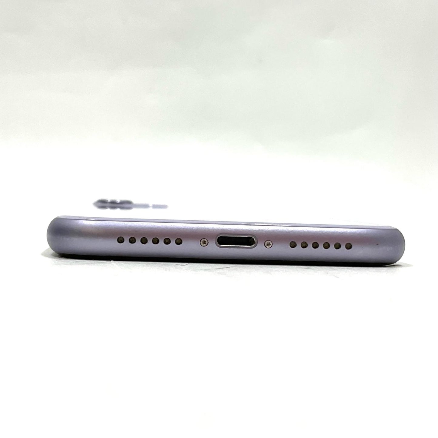 【全額返金保証】【最速発送】Apple iPhone iPhone 11 64GB パープル Softbank 白ロム 動作確認済 75%