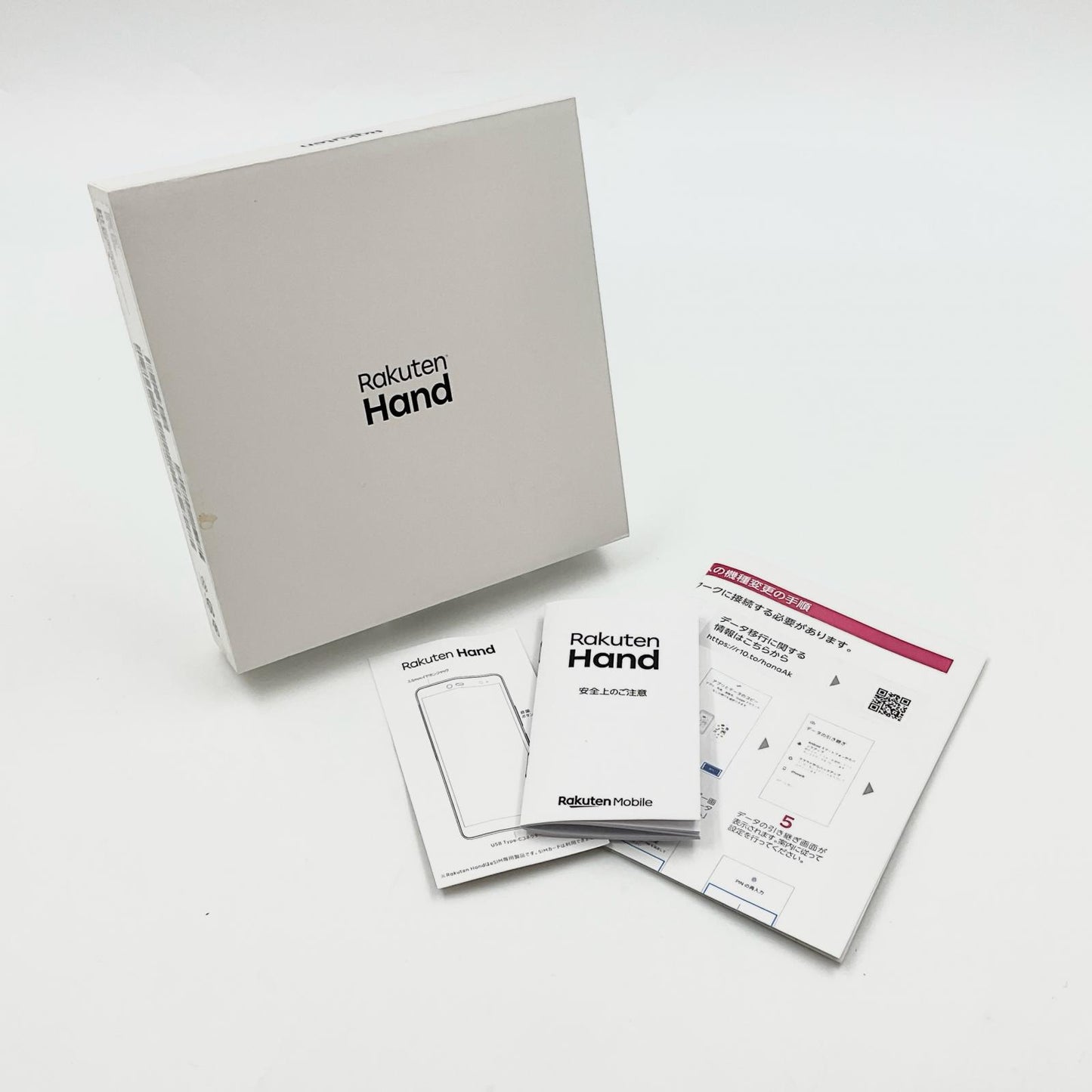 【全額返金保証】【最速発送】楽天モバイル Rakuten Hand 64GB ブラック 楽天モバイル P710 白ロム 美品 動作確認済