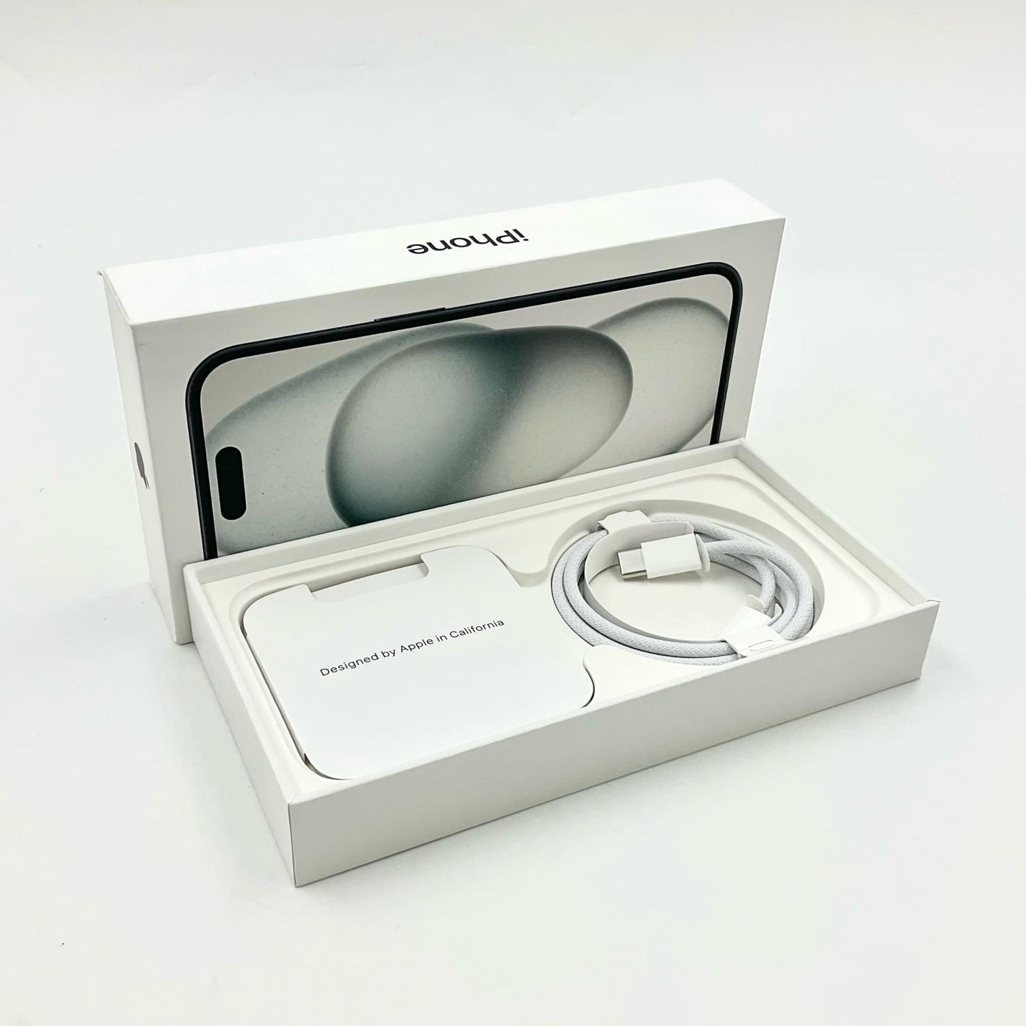 【全額返金保証】【最速発送】Apple iPhone iPhone 15 128GB ブラック au SIMフリー 白ロム 動作確認済 83%