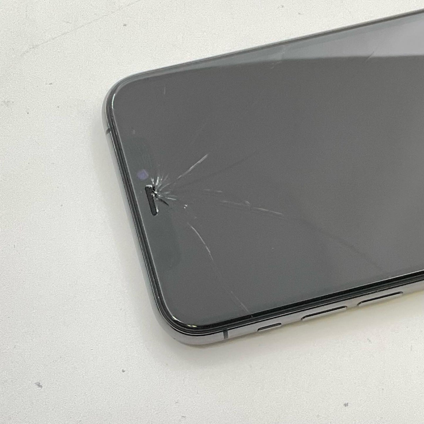 【最速発送】Apple iPhone iPhone 11 Pro 256GB スペースグレイ SIMフリー 白ロム【難有】 78%