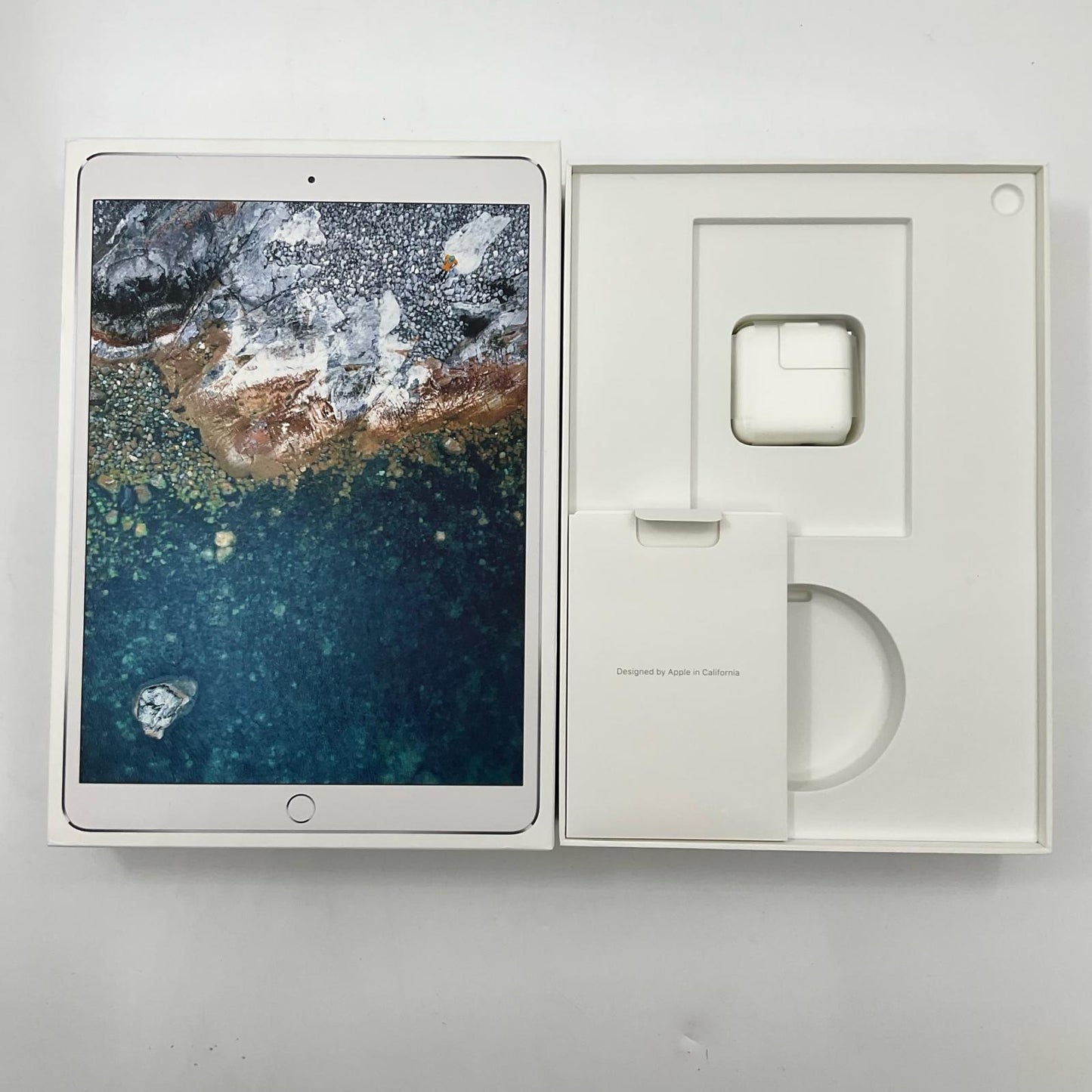 【全額返金保証】【最速発送】Apple iPad Pro 10.5インチ 64GB シルバー Wi-Fi 動作確認済