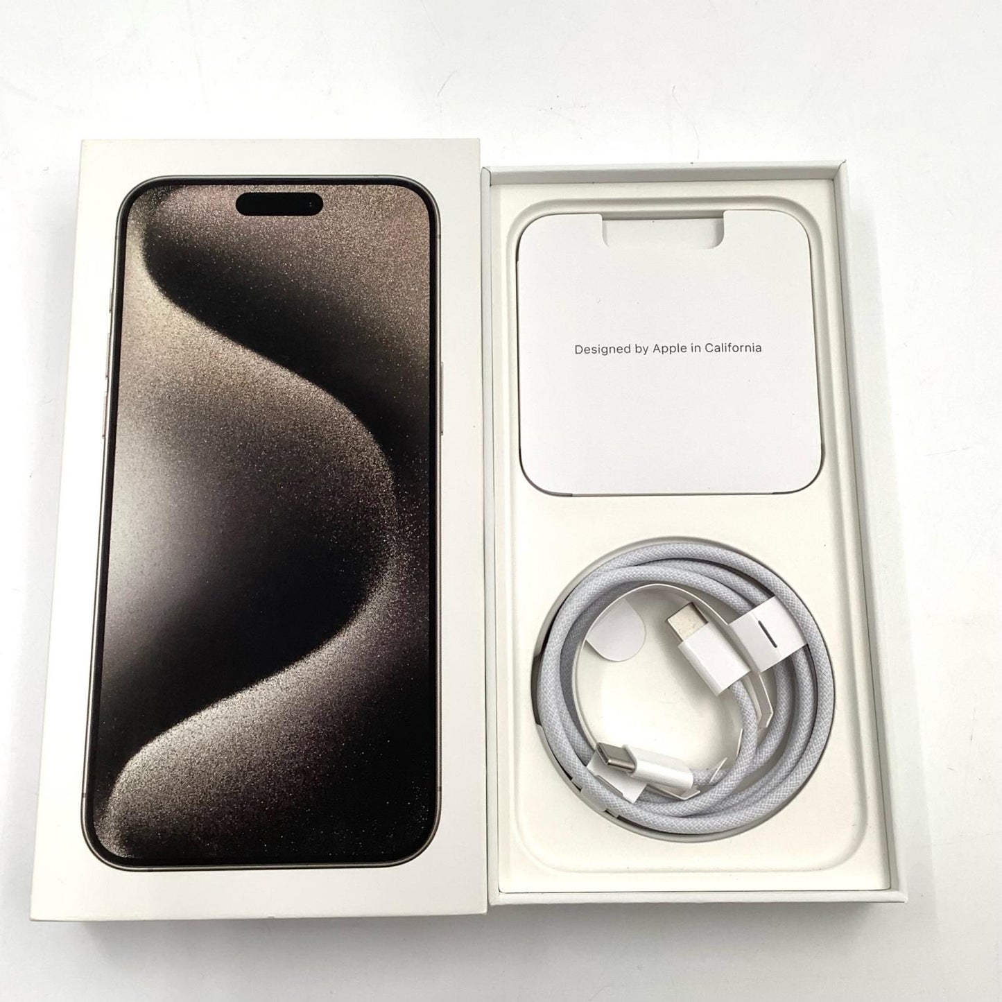 【全額返金保証】【最速発送】Apple iPhone iPhone 15 Pro Max 256GB ナチュラルチタニウム SIMフリー 白ロム 美品 動作確認済 89%