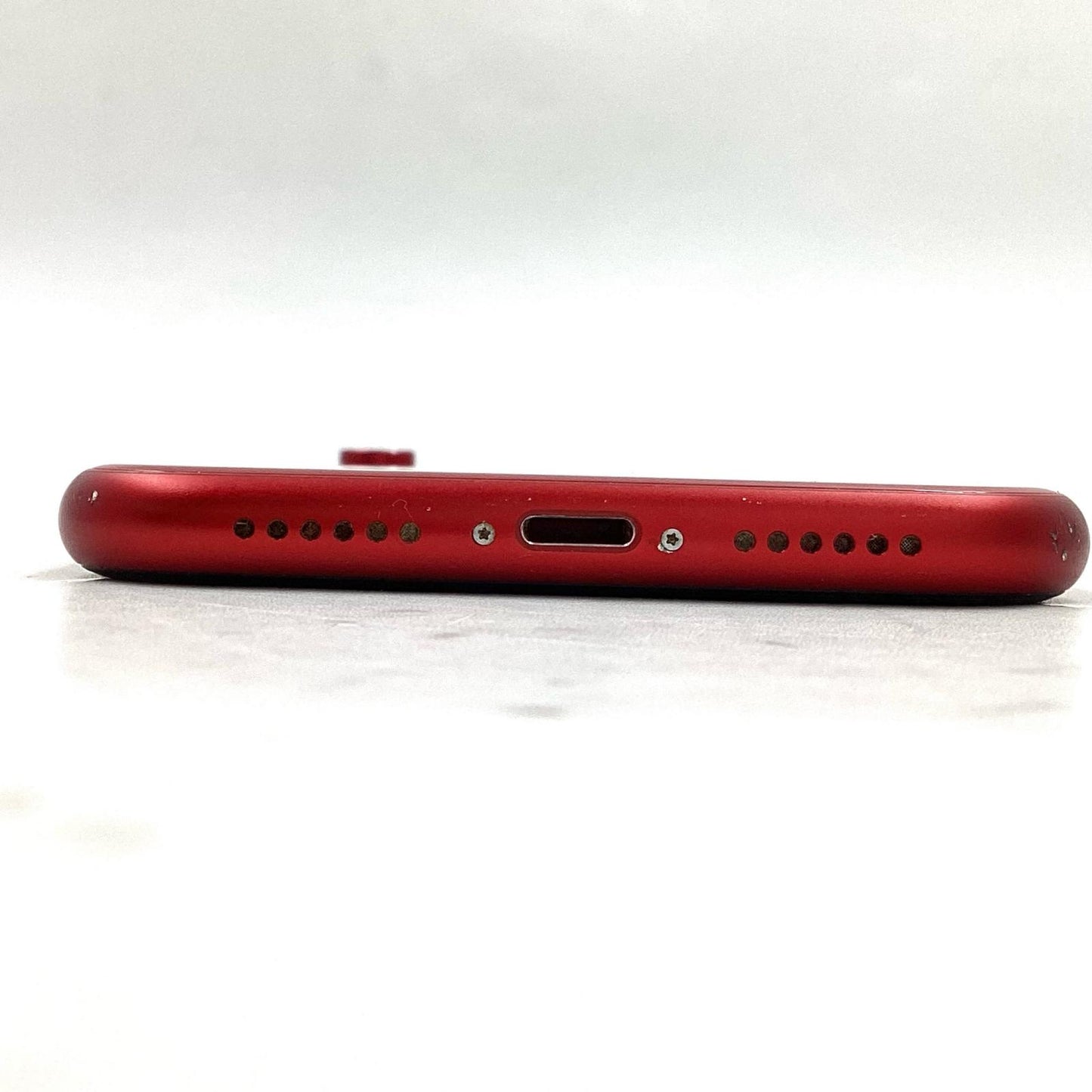 【全額返金保証】【最速発送】Apple iPhone iPhone XR 64GB (PRODUCT)RED docomo 白ロム 動作確認済 76%