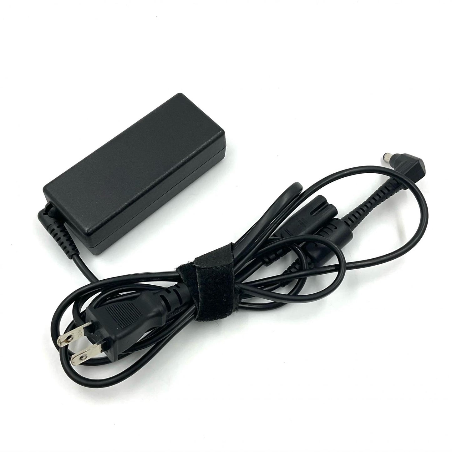 【全額返金保証】【最速発送】Panasonic Let's note CF-QV8UFLVS i7-8665U 16GB M.2 SSD 512GB 68% 動作確認済