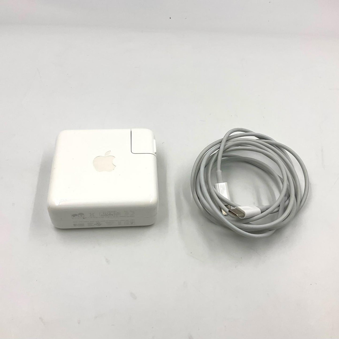 【全額返金保証】【最速発送】Apple MacBook Pro 13インチ 2018 2.3GHz クアッドコアIntel Core i5 8GB SSD 512GB スペースグレイ 動作確認済