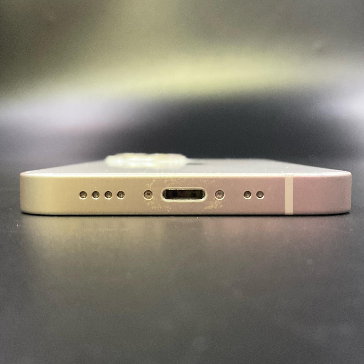 【全額返金保証】【最速発送】Apple iPhone iPhone 13 mini 128GB スターライト docomo SIMフリー 白ロム 動作確認済 77%