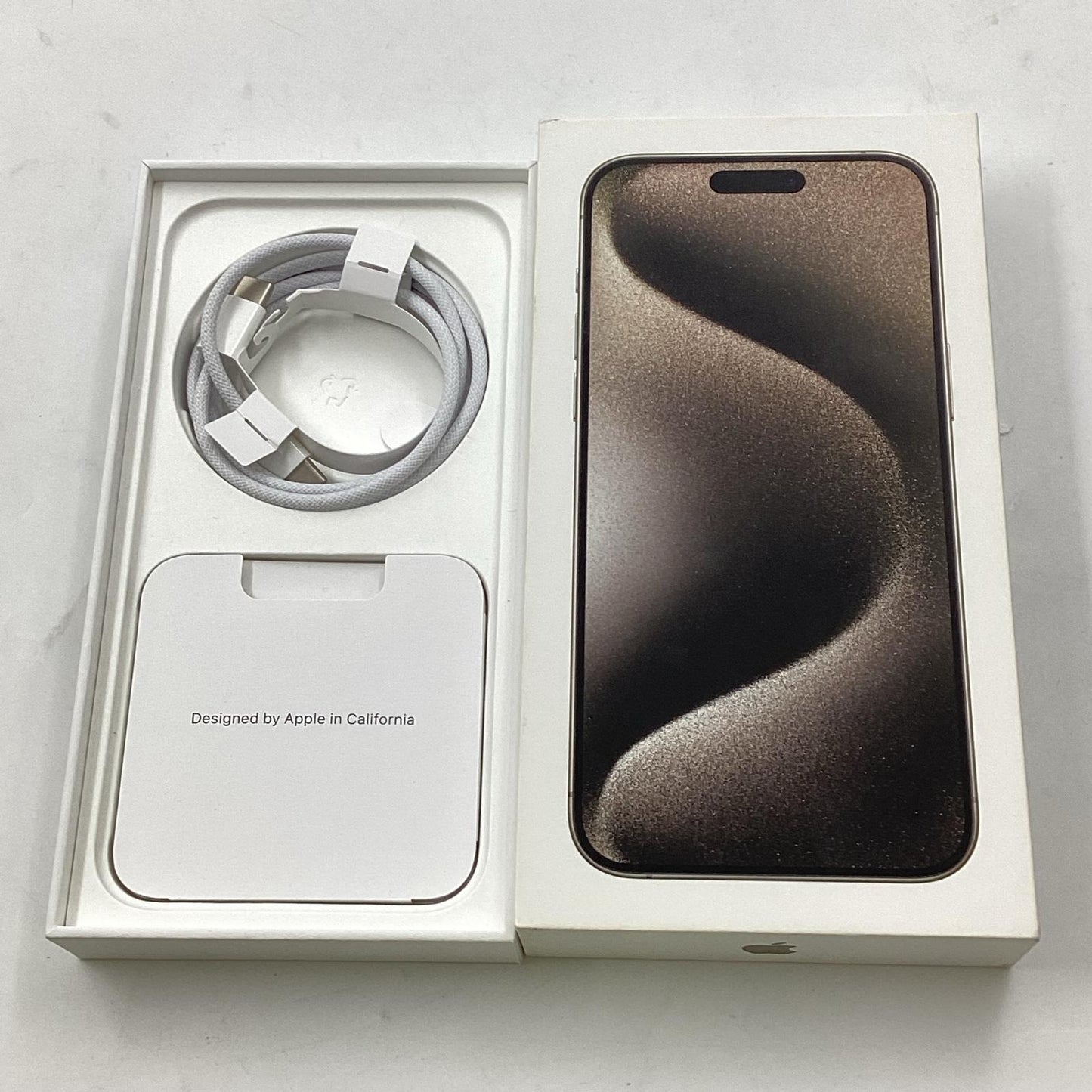 【全額返金保証】【最速発送】Apple iPhone iPhone 15 Pro Max 256GB ナチュラルチタニウム SIMフリー 動作確認済 85%