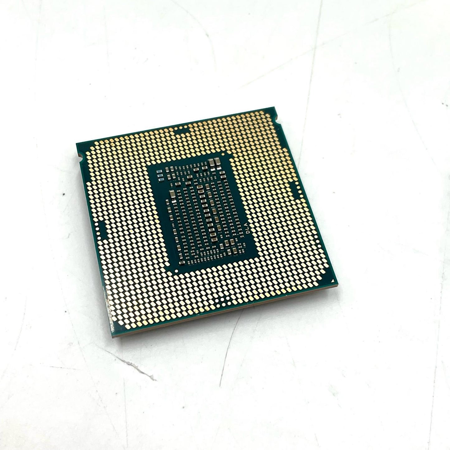 【最速発送】Intel i9-9900KF SRG1A 3.6GHz V010D590【難有】