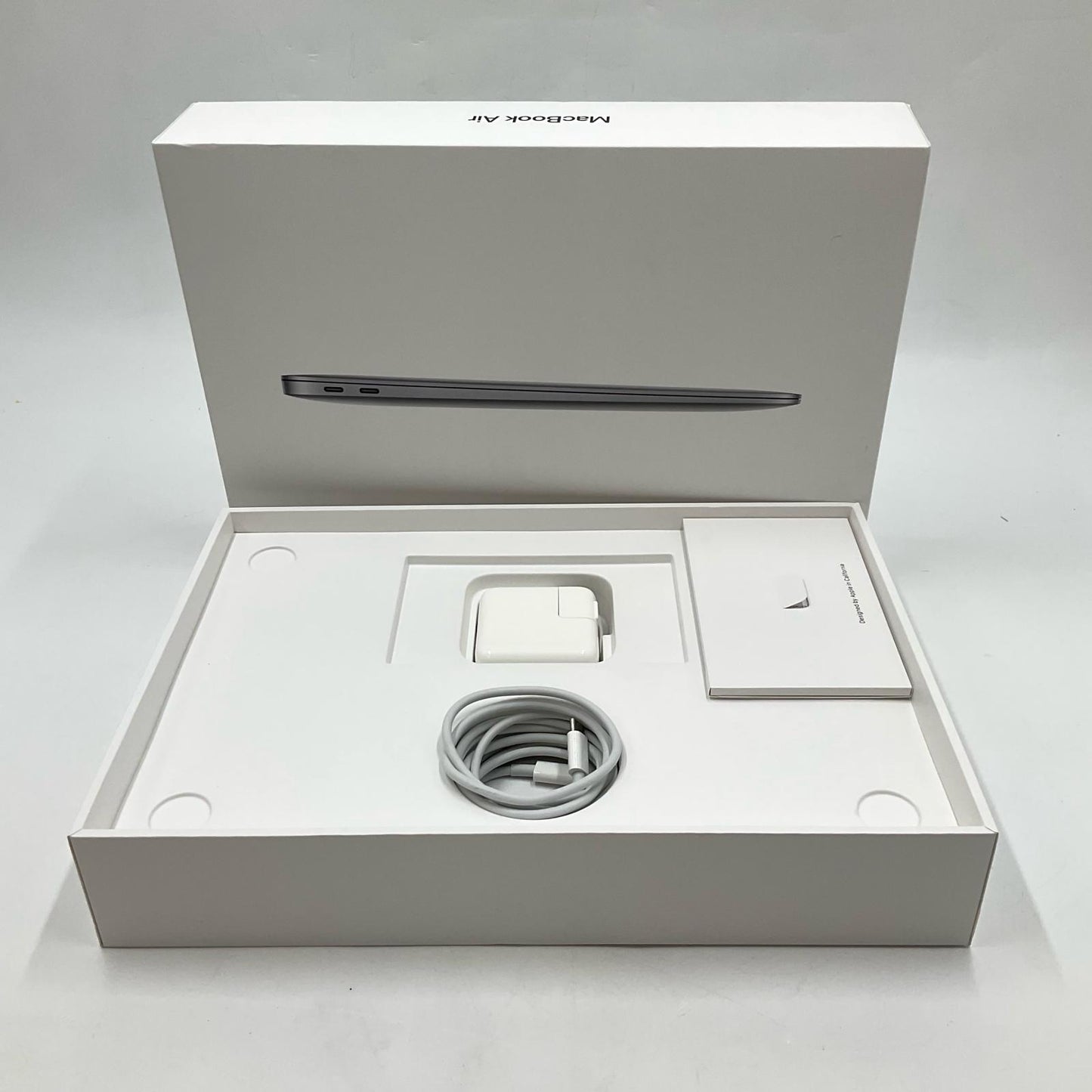 【全額返金保証】【最速発送】Apple MacBook Air 13インチ 1.6 GHz デュアルコア Intel Core i5 8GB SSD 512GB スペースグレイ 動作確認済