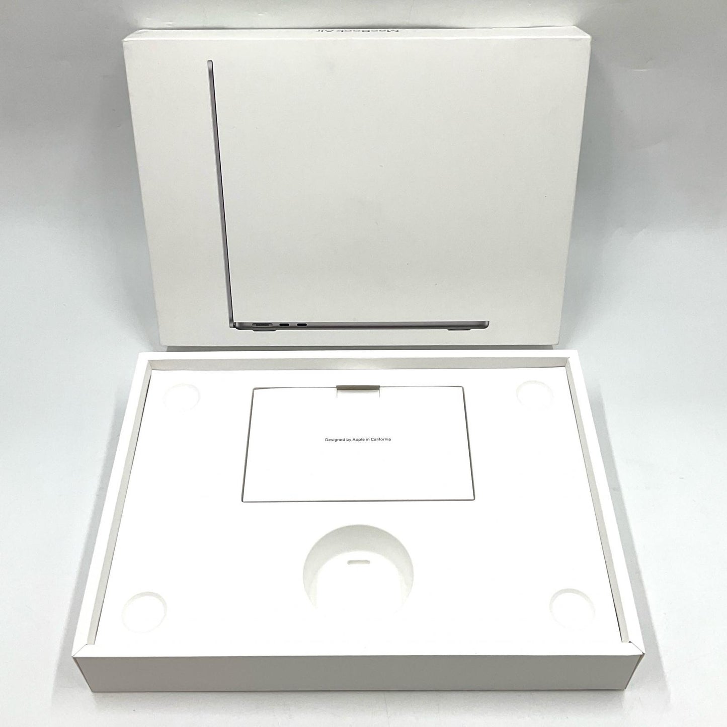 【全額返金保証】【最速発送】Apple MacBook Air 13インチ 2024 Apple M3 8GB SSD 512GB スペースグレイ 97% 美品 動作確認済