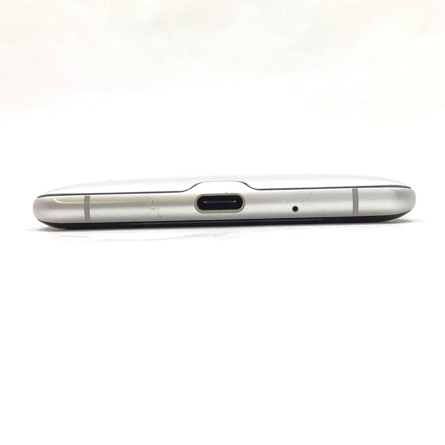 【全額返金保証】【最速発送】Sony Xperia XZ3 64GB ホワイトシルバー au SOV39 白ロム 動作確認済