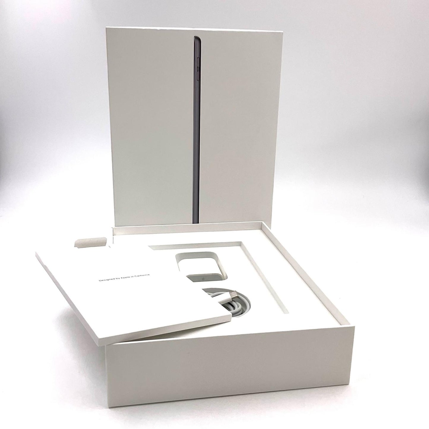 【全額返金保証】【最速発送】Apple iPad iPad 10.2インチ 第9世代 256GB スペースグレイ Wi-Fi 美品 動作確認済