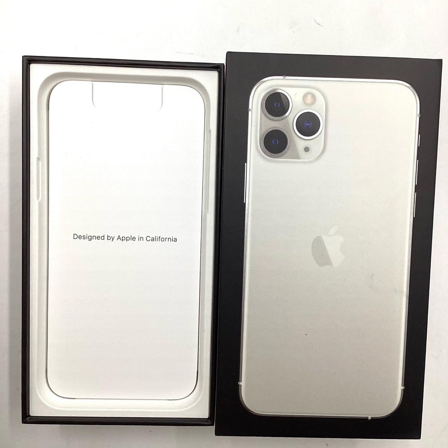 【最速発送】Apple iPhone iPhone 11 Pro 256GB シルバー Softbank 白ロム【難有】 80%