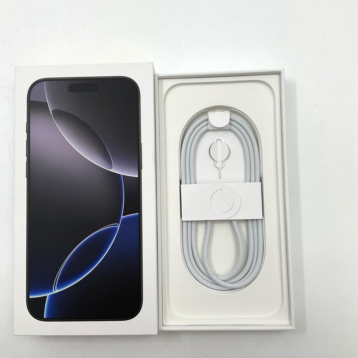 【全額返金保証】【最速発送】Apple iPhone iPhone 16 Pro Max 512GB ブラックチタニウム SIMフリー 白ロム 動作確認済 93%