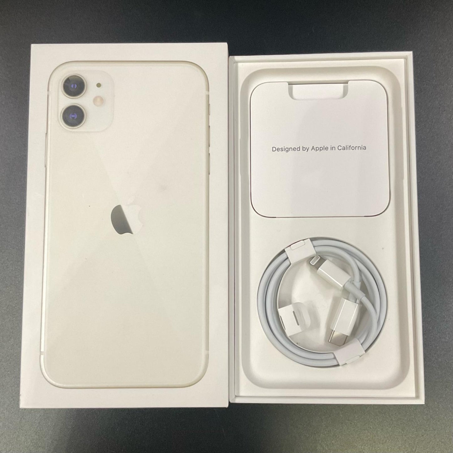 【全額返金保証】【最速発送】Apple iPhone iPhone 11 64GB ホワイト docomo 白ロム 動作確認済 75%