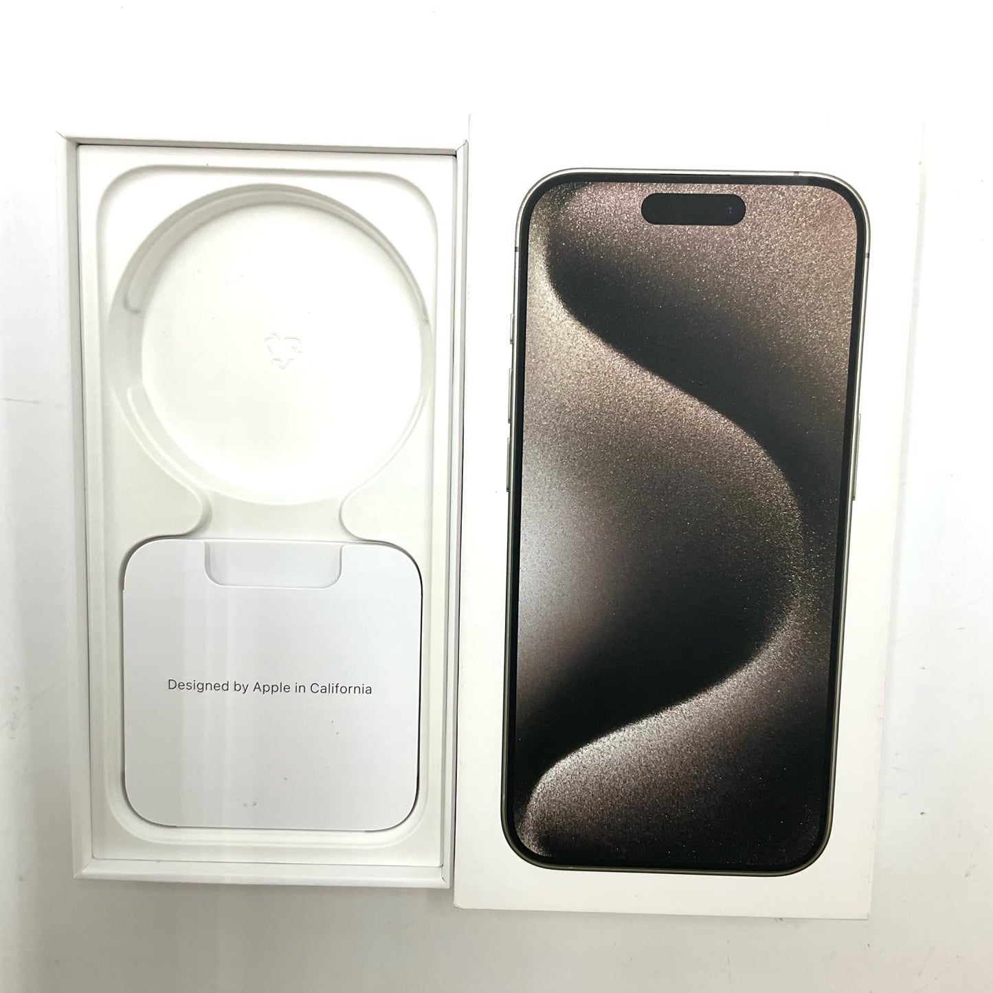 【全額返金保証】【最速発送】Apple iPhone iPhone 15 Pro 128GB ナチュラルチタニウム SIMフリー 白ロム 動作確認済 86%