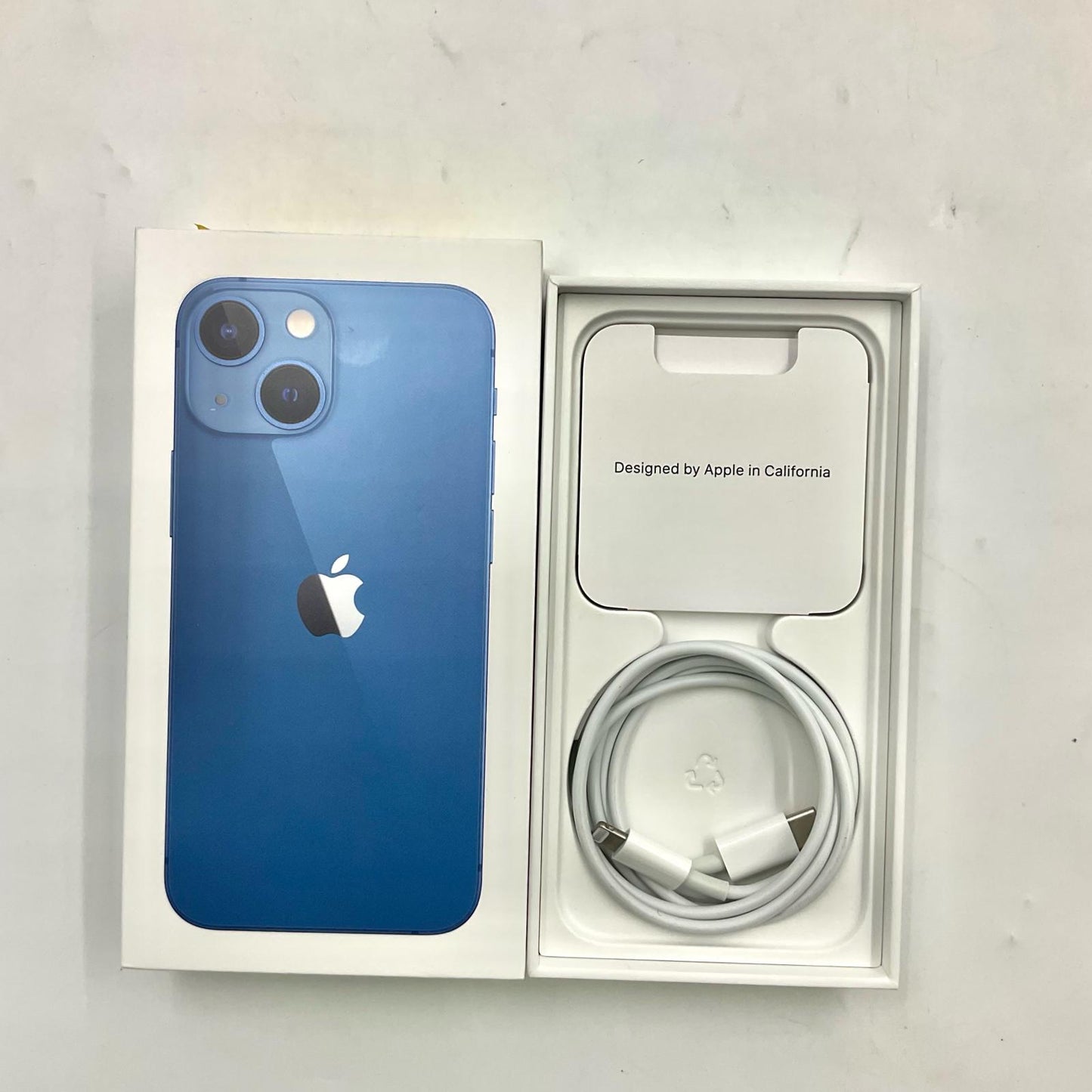 【全額返金保証】【最速発送】Apple iPhone iPhone 13 mini 512GB ブルー au 動作確認済 77%