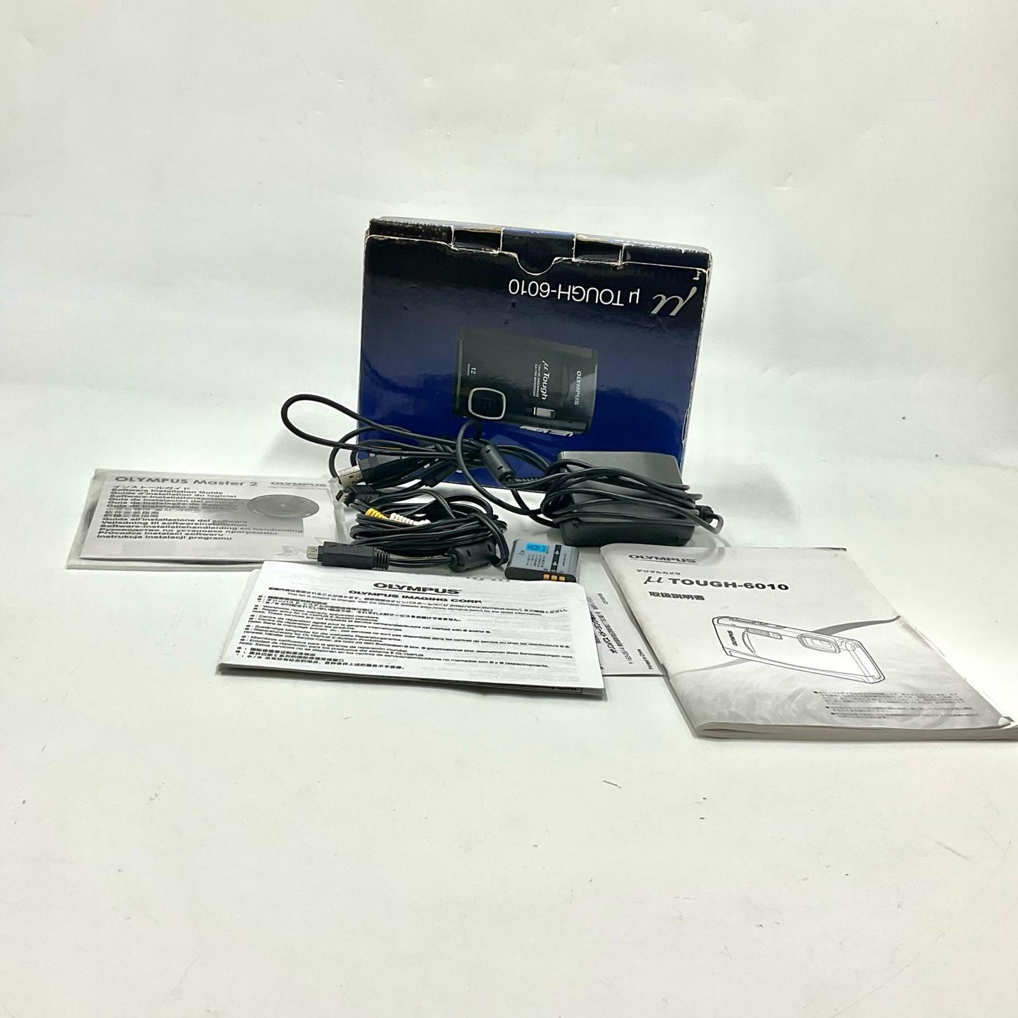 【全額返金保証】【最速発送】OLYMPUS コンパクトデジタルカメラ μ TOUGH-6010 ダークグレー 動作確認済