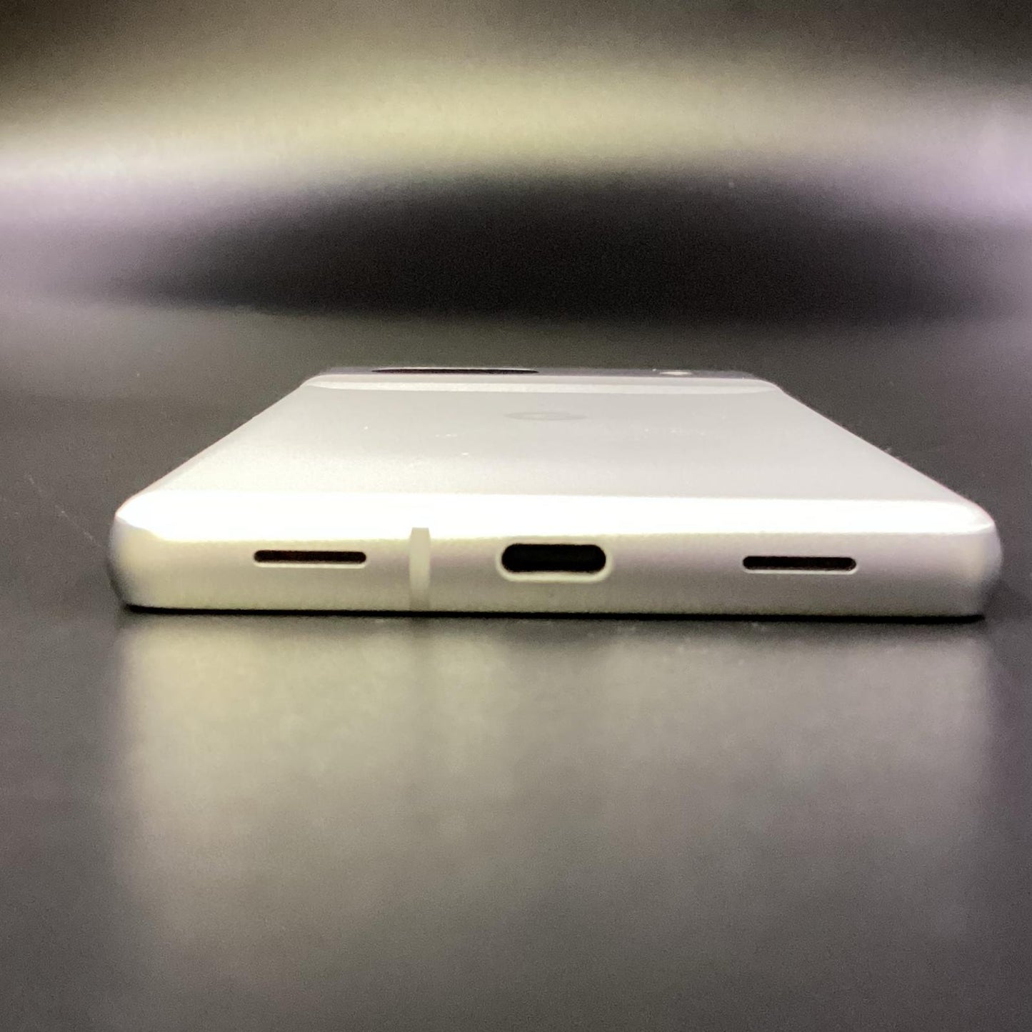 【全額返金保証】【最速発送】Google Pixel 7a 128GB スノー docomo SIMフリー G82U8 白ロム 美品 動作確認済