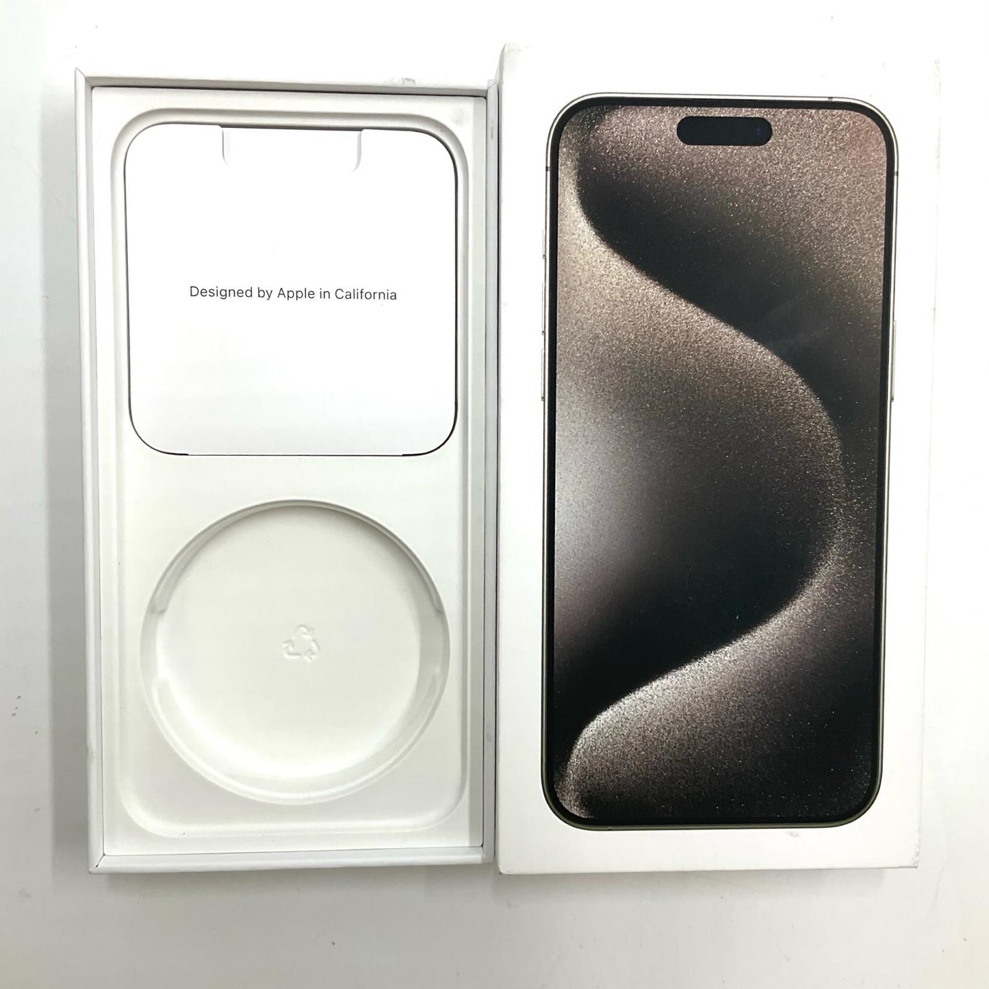 【全額返金保証】【最速発送】Apple iPhone iPhone 15 Pro Max 256GB ナチュラルチタニウム SIMフリー 白ロム 動作確認済 88%