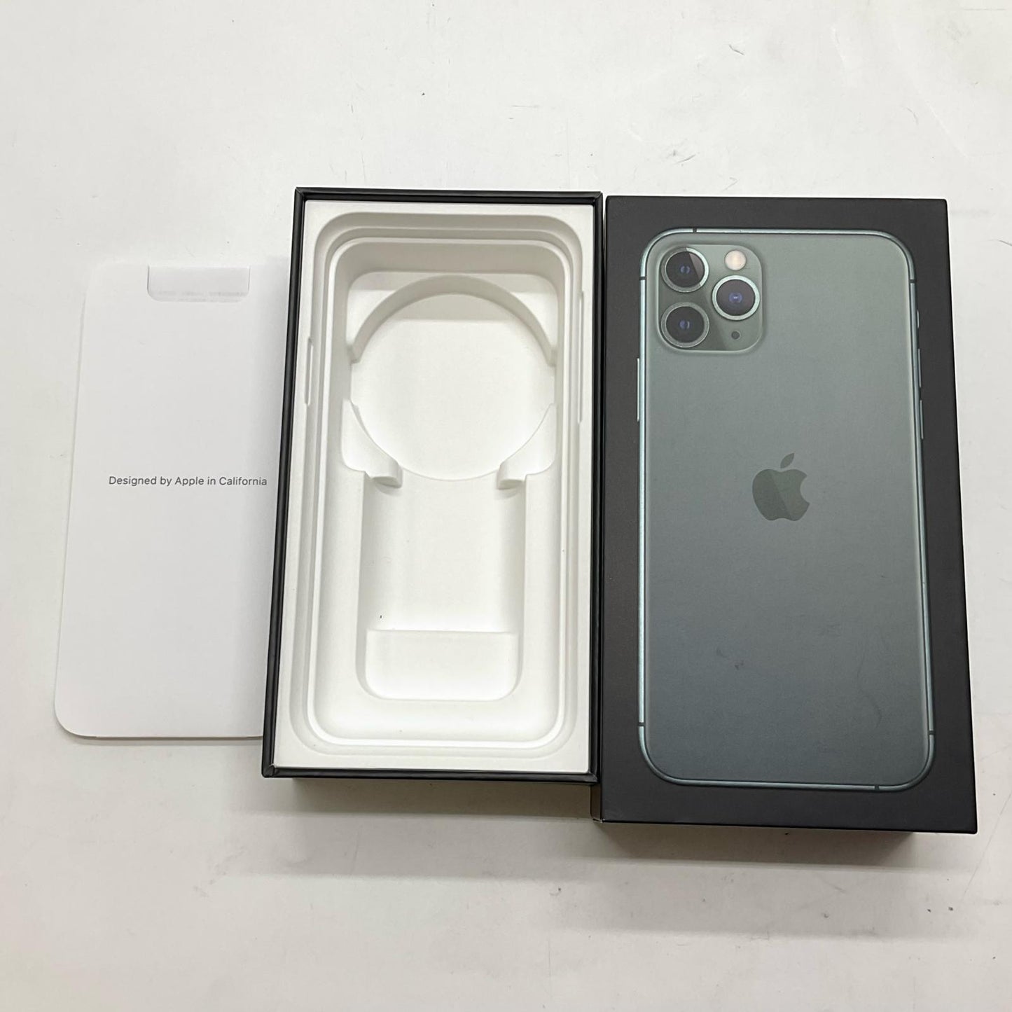 【全額返金保証】【最速発送】Apple iPhone iPhone 11 Pro 256GB ミッドナイトグリーン docomo 白ロム 動作確認済 69%