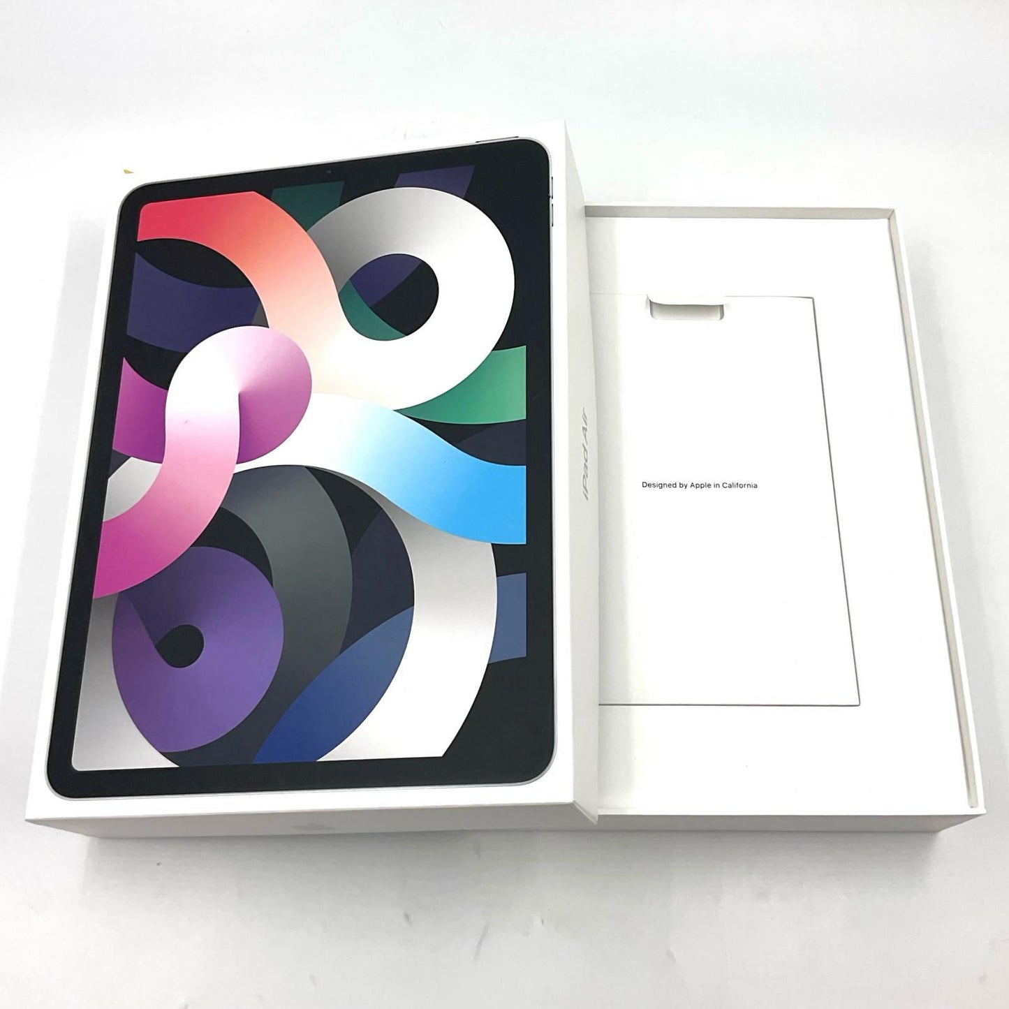 【全額返金保証】【最速発送】Apple iPad Air 10.9インチ 第4世代 256GB シルバー Wi-Fi 美品 動作確認済
