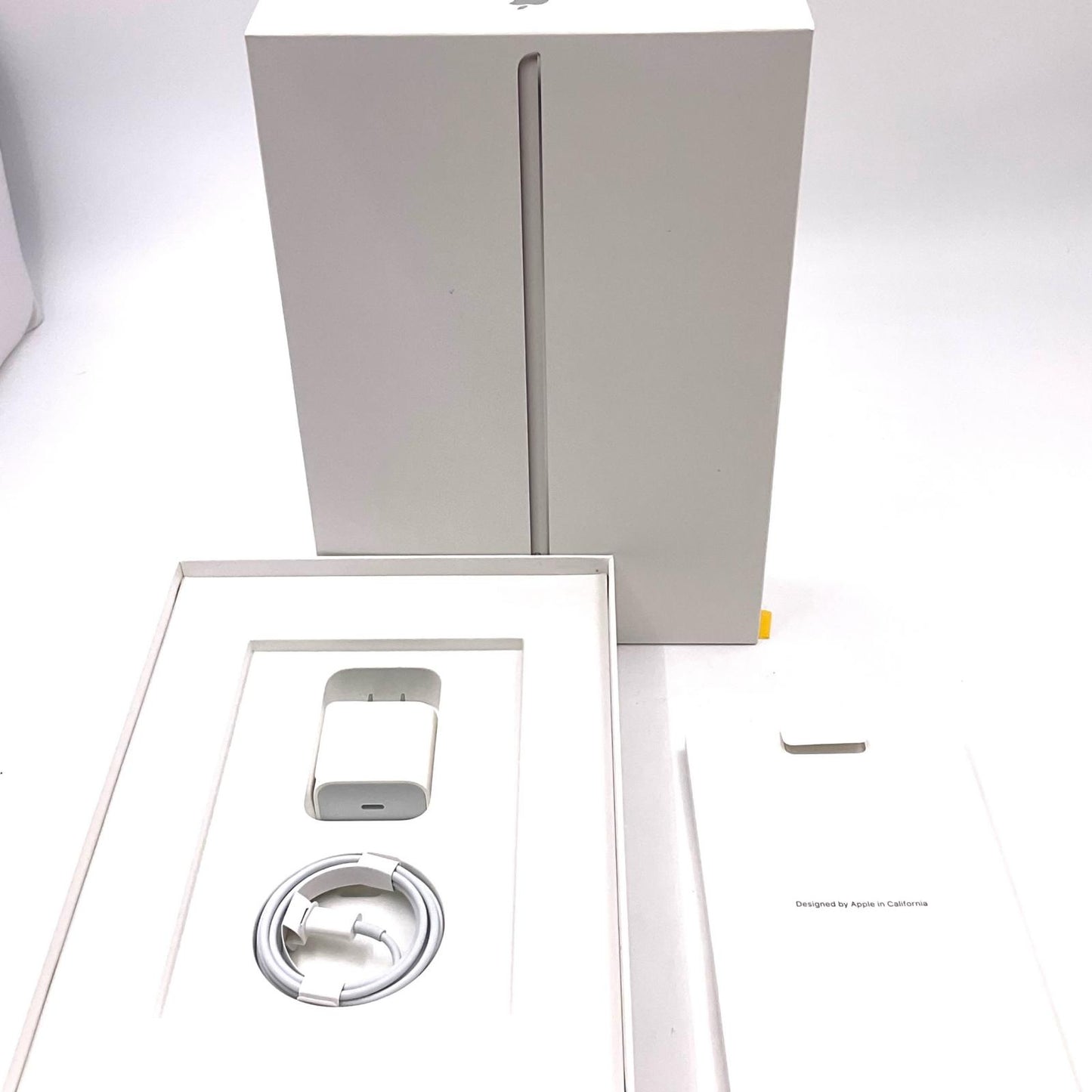 【全額返金保証】【最速発送】Apple iPad iPad 10.2インチ 第9世代 64GB シルバー Wi-Fi 動作確認済
