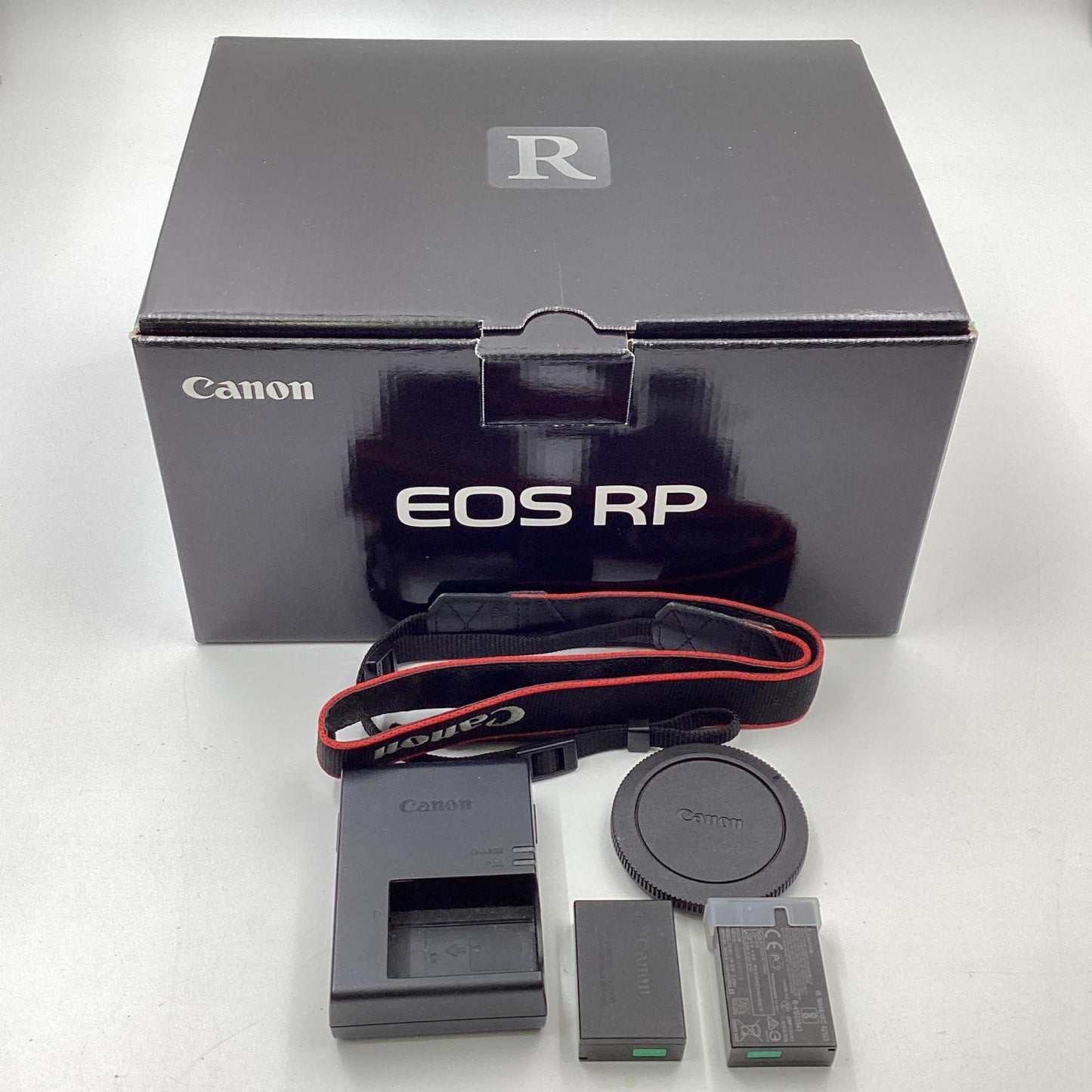 【全額返金保証】【最速発送】Canon デジタル一眼 EOS RP ブラック 動作確認済