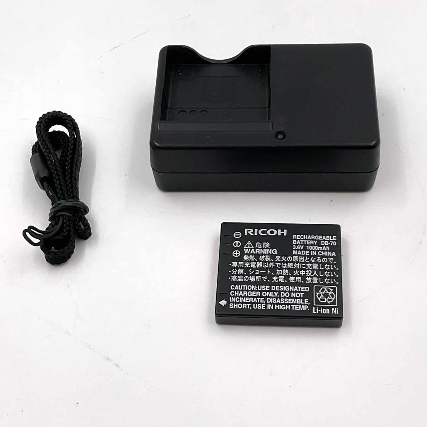【全額返金保証】【最速発送】RICOH コンパクトデジタルカメラ RICOH R10 ブラック 動作確認済