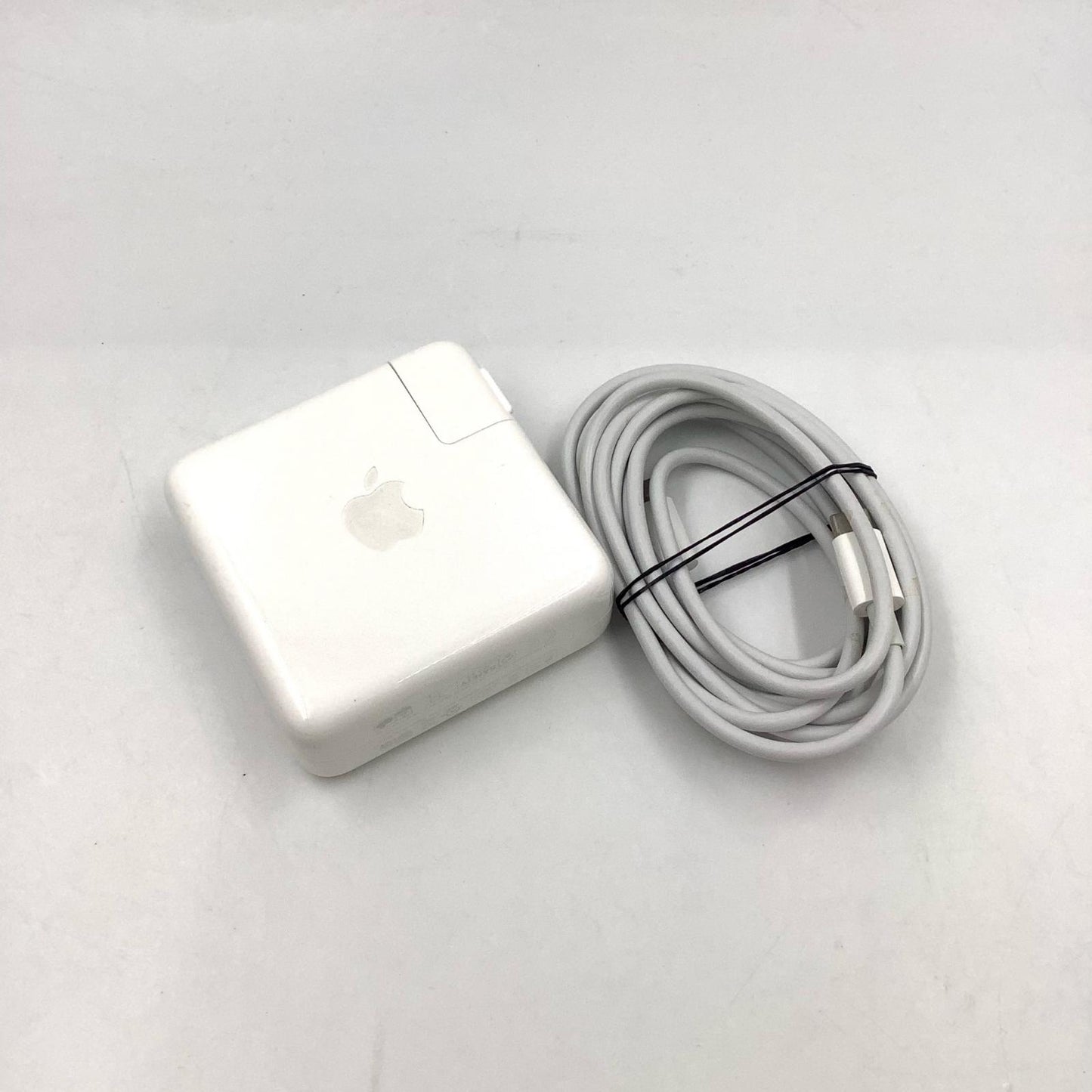 【全額返金保証】【最速発送】Apple MacBook Pro 13.3インチ 2019 Intel Core i5 1.4GHz 8GB SSD 128GB スペースグレイ 93% 動作確認済