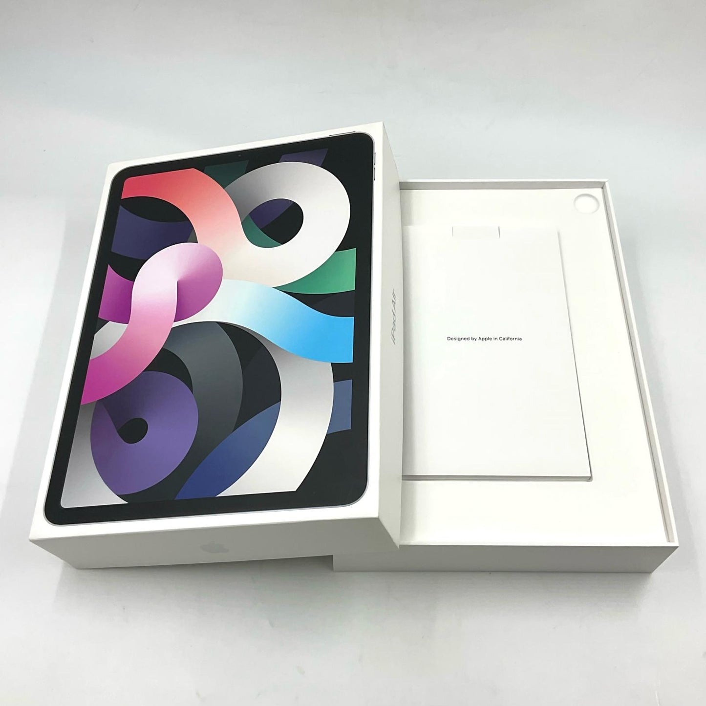 【全額返金保証】【最速発送】Apple iPad Air 10.9インチ 第4世代 64GB シルバー Wi-Fi 動作確認済