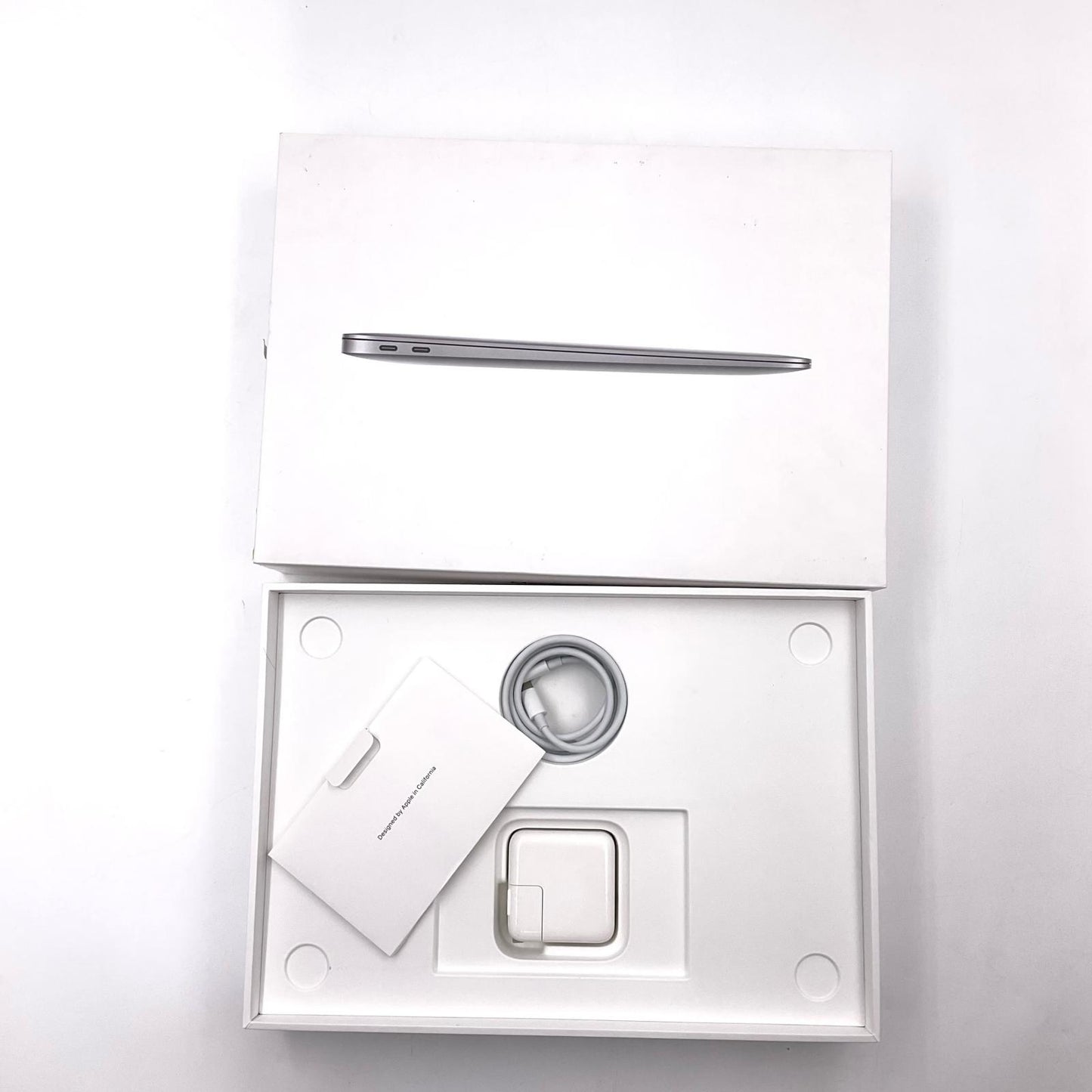 【全額返金保証】【最速発送】Apple MacBook Air 13.3インチ 2020 Apple M1 8GB 256GB スペースグレイ 85.3% 動作確認済