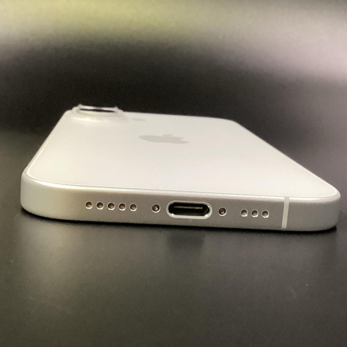 【全額返金保証】【最速発送】Apple iPhone iPhone 16 128GB ホワイト au SIMフリー 白ロム 動作確認済 92%