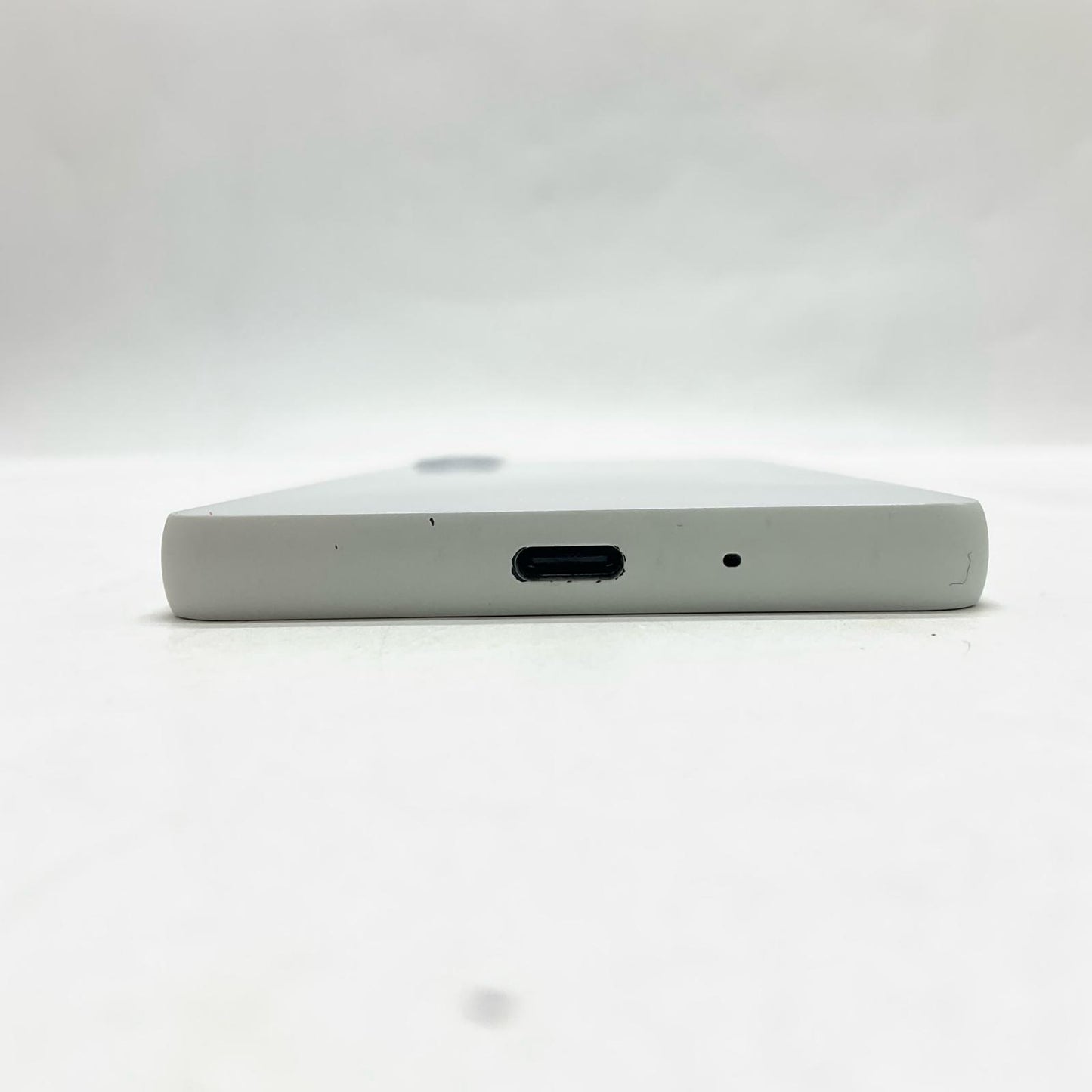 【全額返金保証】【最速発送】Sony Xperia 10 VI 128GB ホワイト docomo SIMフリー SO-52E 動作確認済