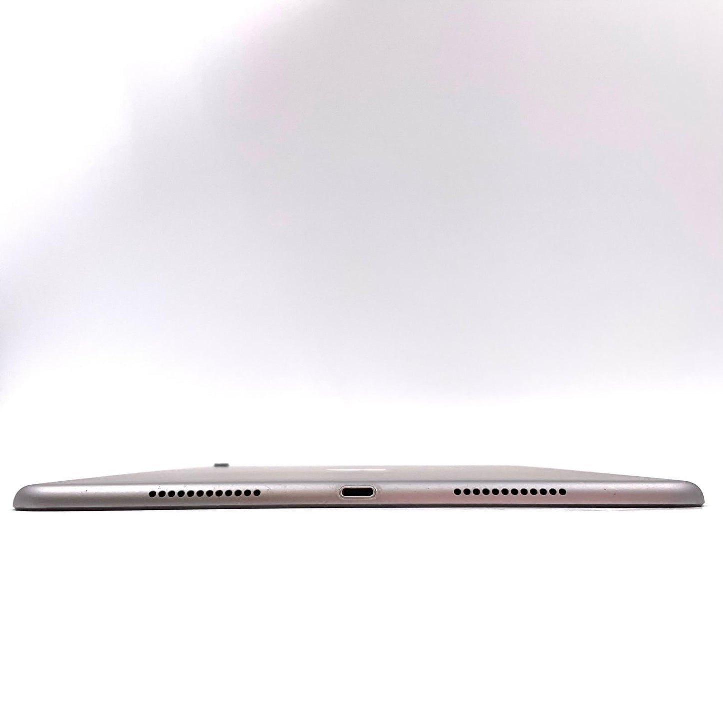 【全額返金保証】【最速発送】Apple iPad Pro 9.7インチ 第1世代 32GB シルバー WiFi+Cellular au 白ロム 動作確認済