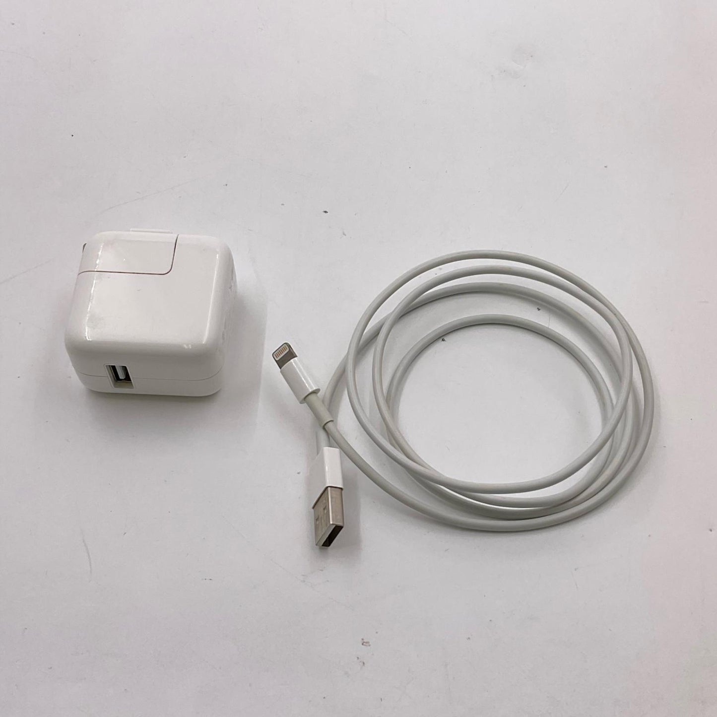 【全額返金保証】【最速発送】Apple iPad iPad 10.2インチ 第7世代 32GB ゴールド Wi-Fi 美品 動作確認済