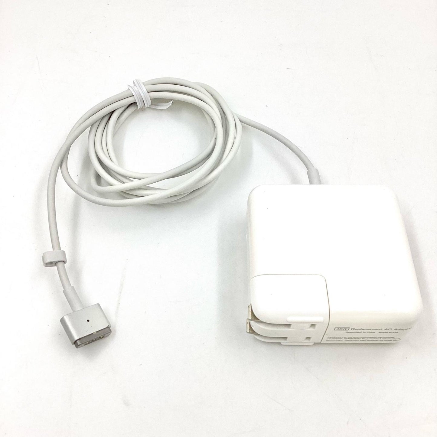 【全額返金保証】【最速発送】Apple MacBook Air 11インチ 2015 1.6 GHz デュアルコア Intel core i5 4GB SSD 128GB シルバー 動作確認済